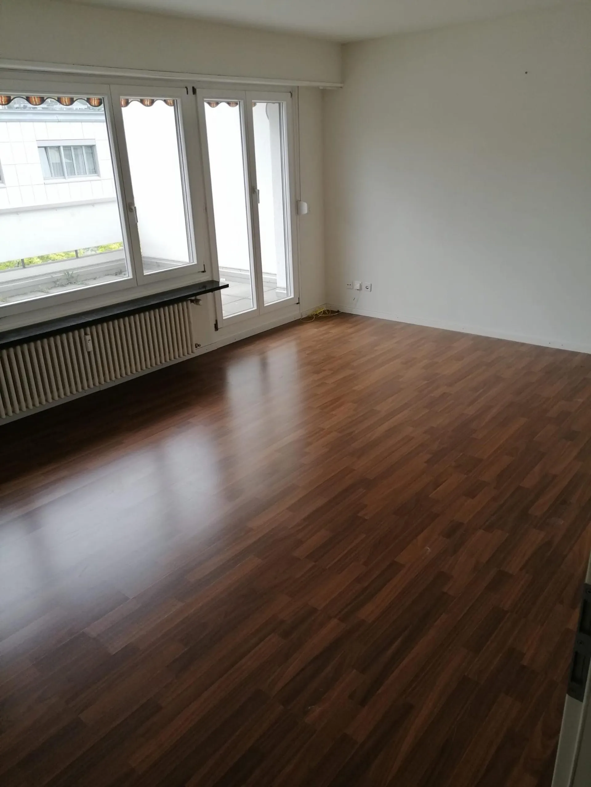 Moderne 3.5-Zimmer-Dachwohnung mit Balkon in Basel