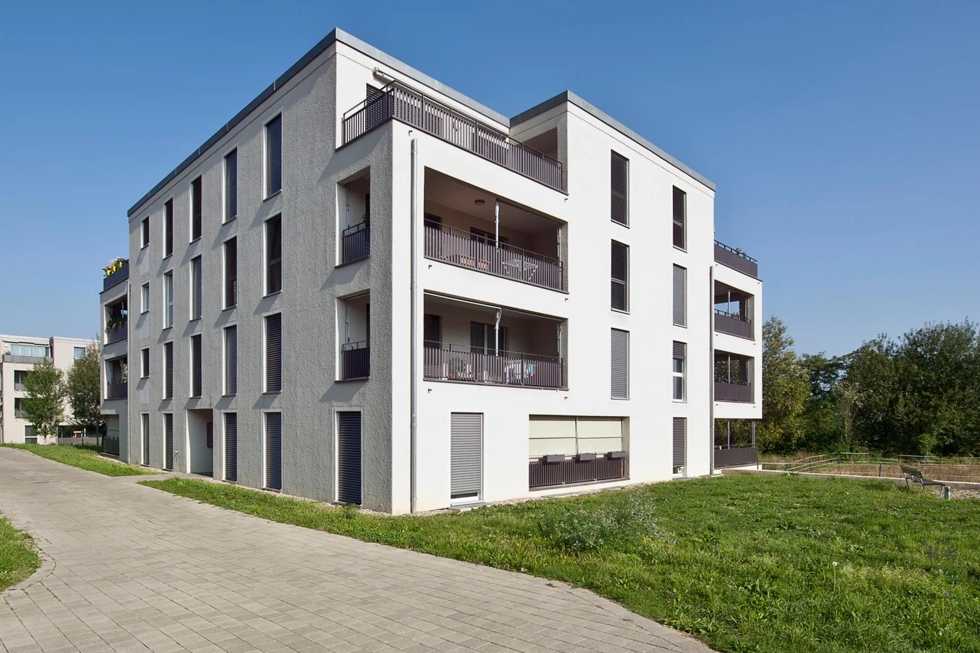 Top moderne Wohnung mit unbebauter Aussicht