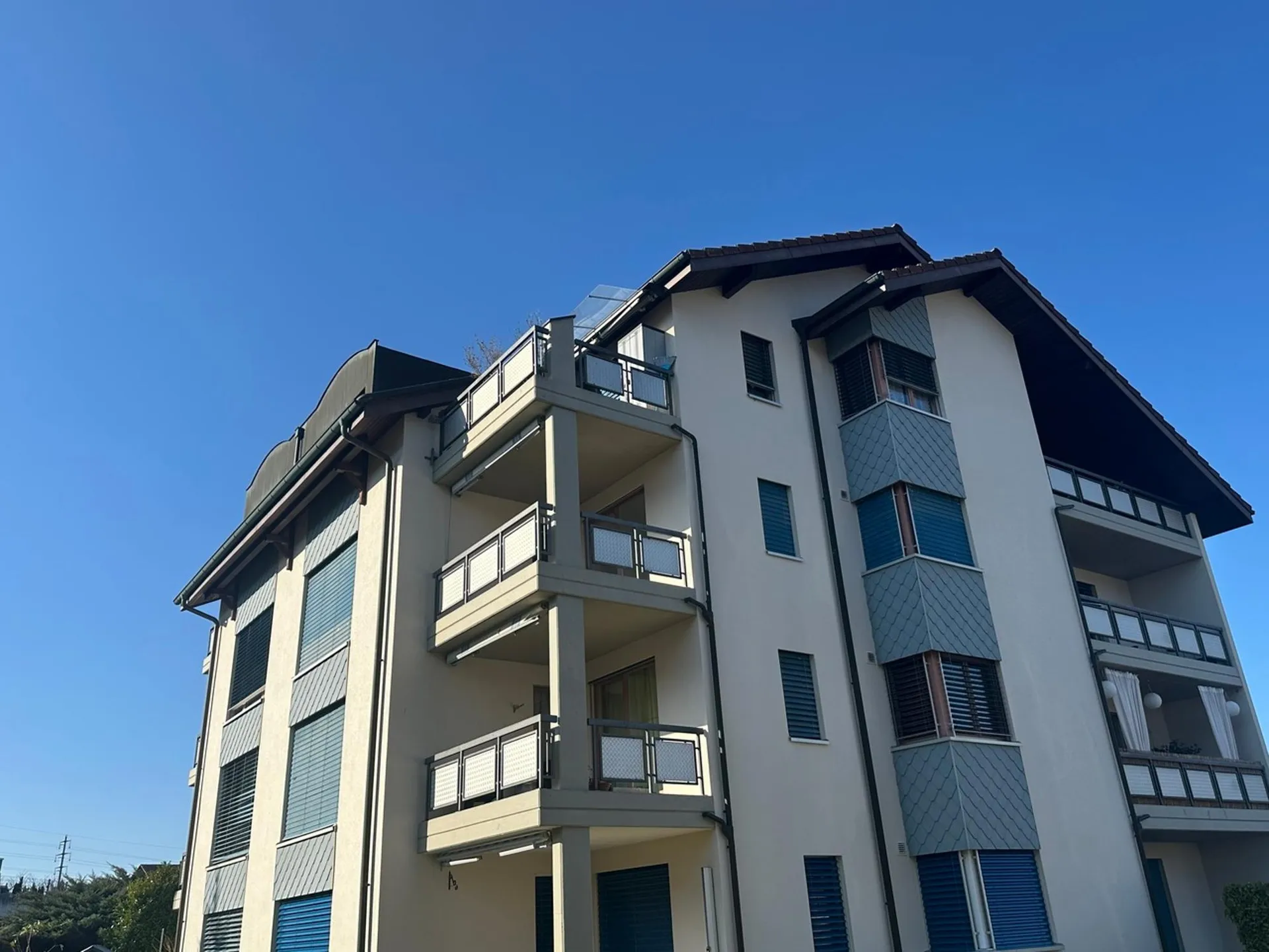 Courtepin 2,5 Zimmer, 61,4m², überdachter Balkon, Tiefgaragenparkplatz, Keller