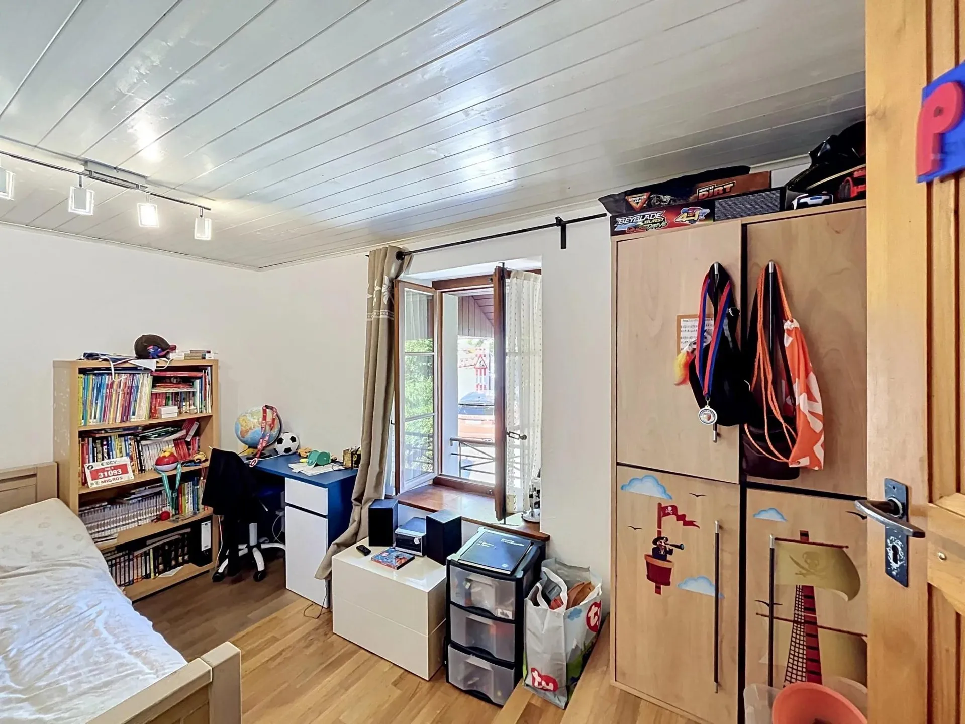 Image 5