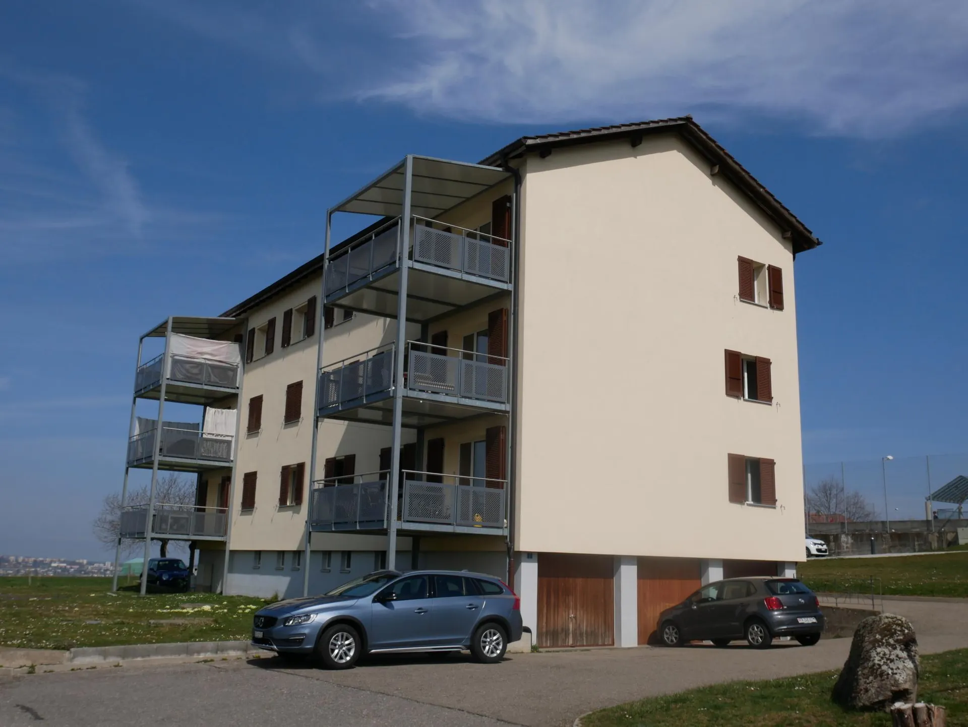 EPENDES - PRE-DU-CHATEAU 2 -  MAGNIFIQUE APPARTEMENT DE 4.5 PIECES AU