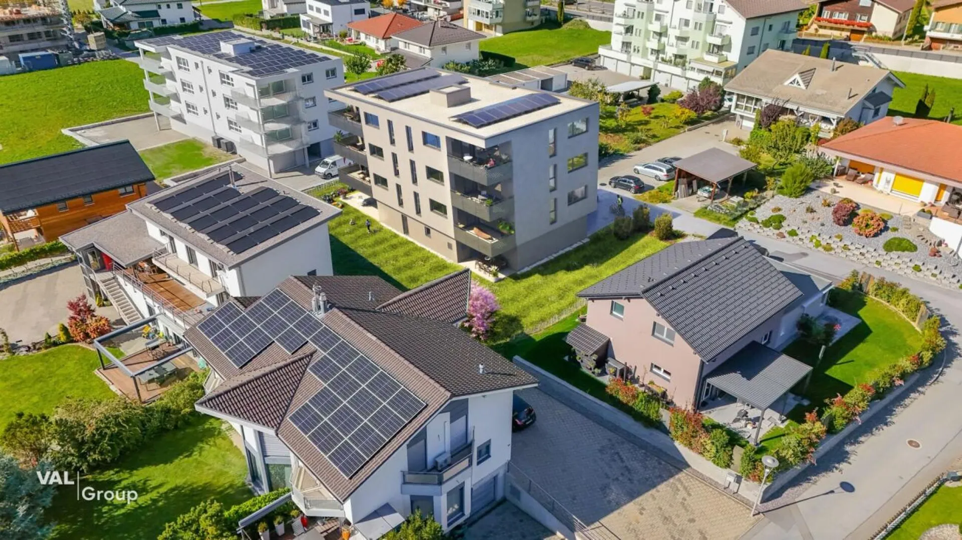 Stilvoller Neubau, lichtdurchflutet und hochwertig