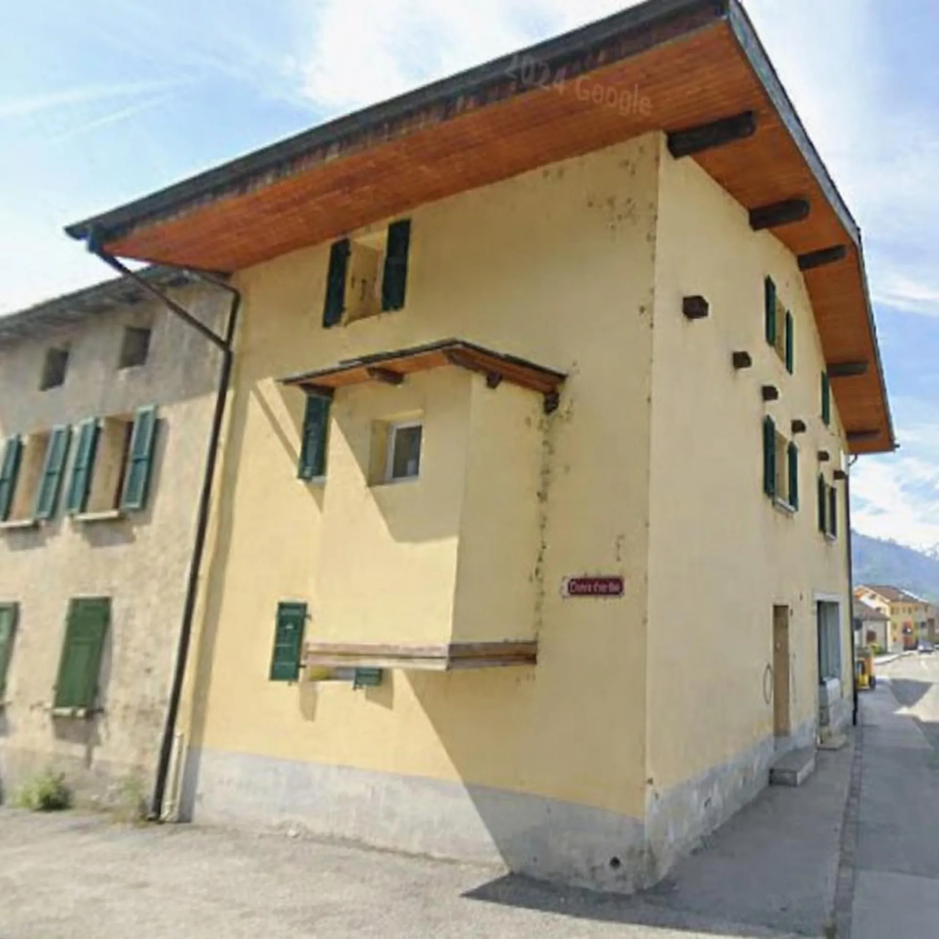 Image 3