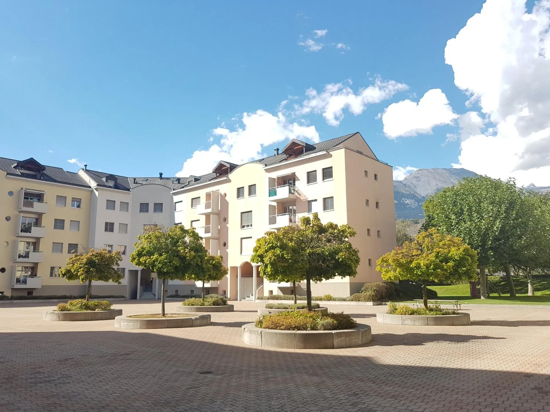 À louer ! Un bel appartement de 4 pièces 1/2, avec balcon, proche de l'Hôpital de Sion !