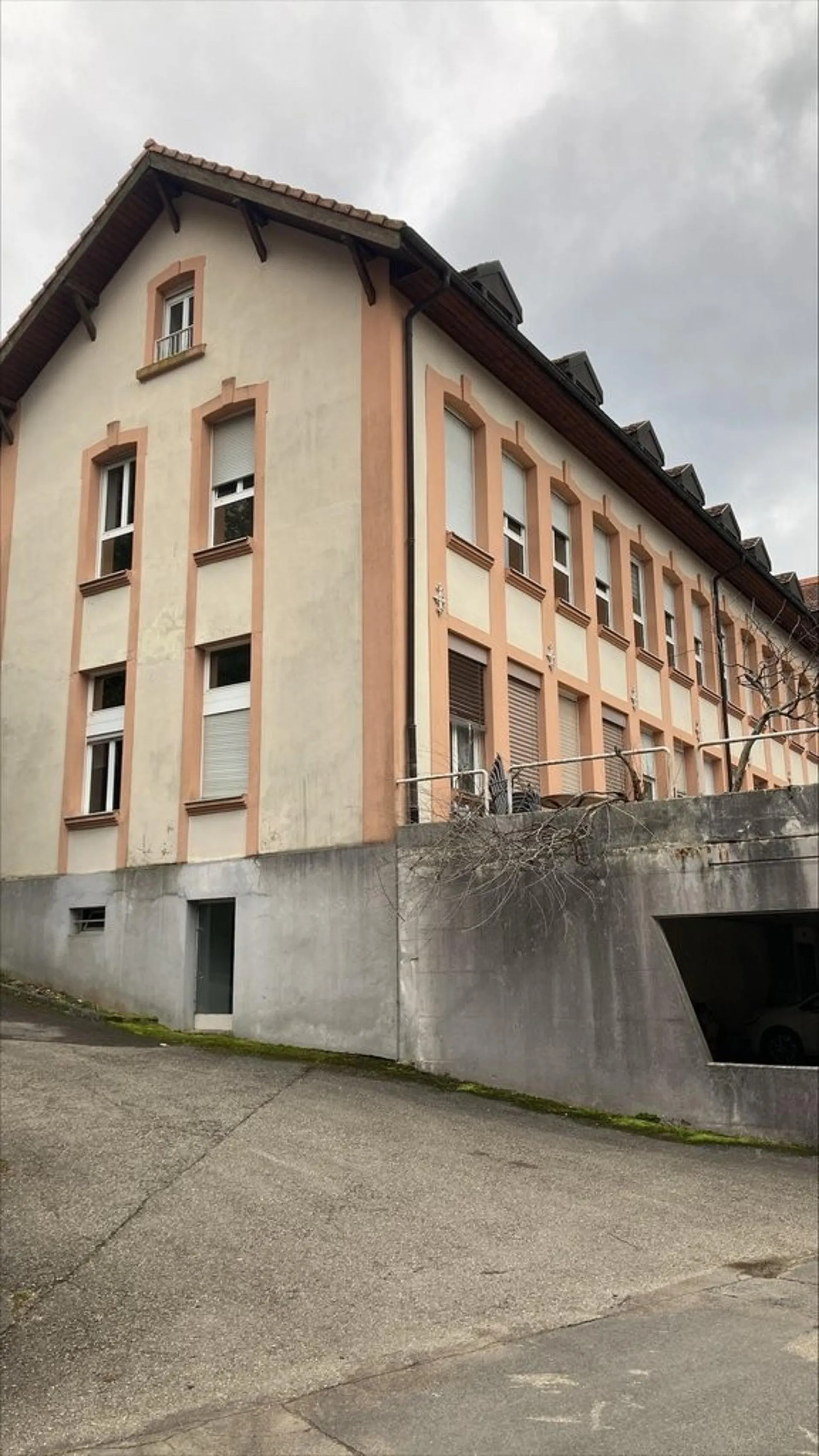 Appartement de 3 pièces au rez-de-chaussée Sud