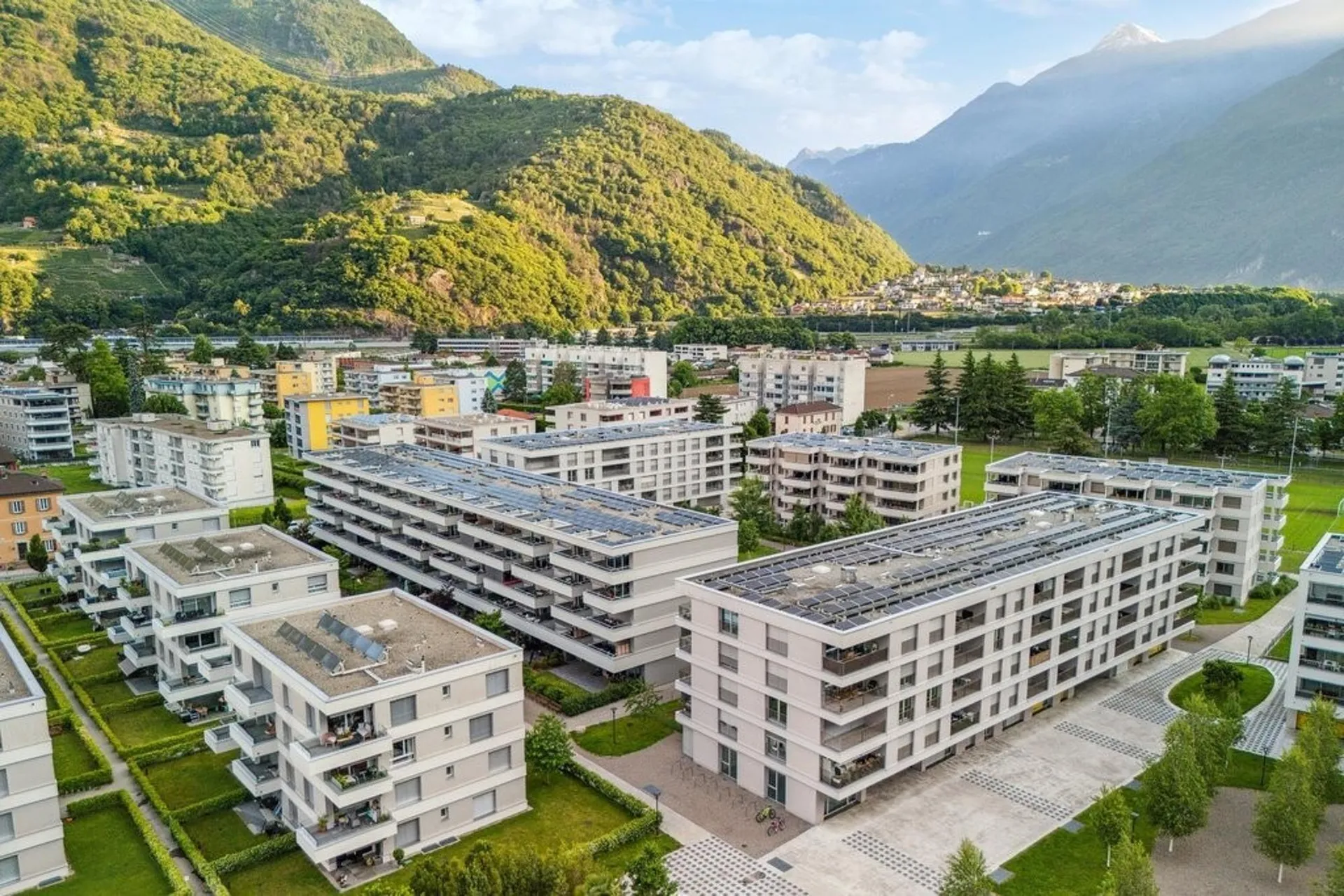 Affittasi spazioso e moderno 3.5 locali, immerso nel verde