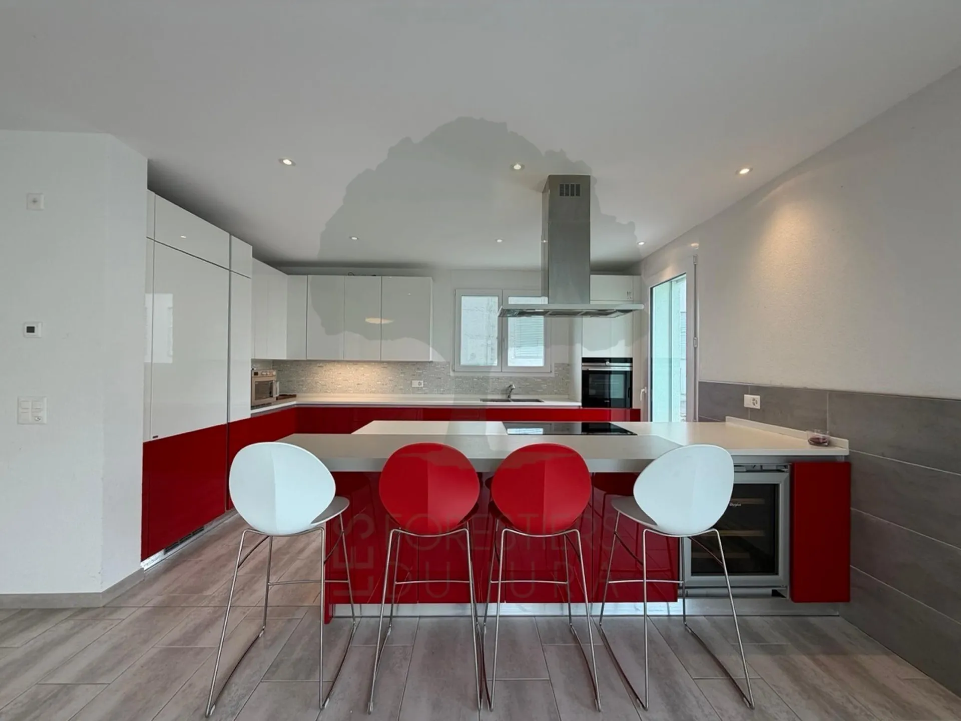 Spacieuse maison familiale de 10,5 pièces situés à Cornol