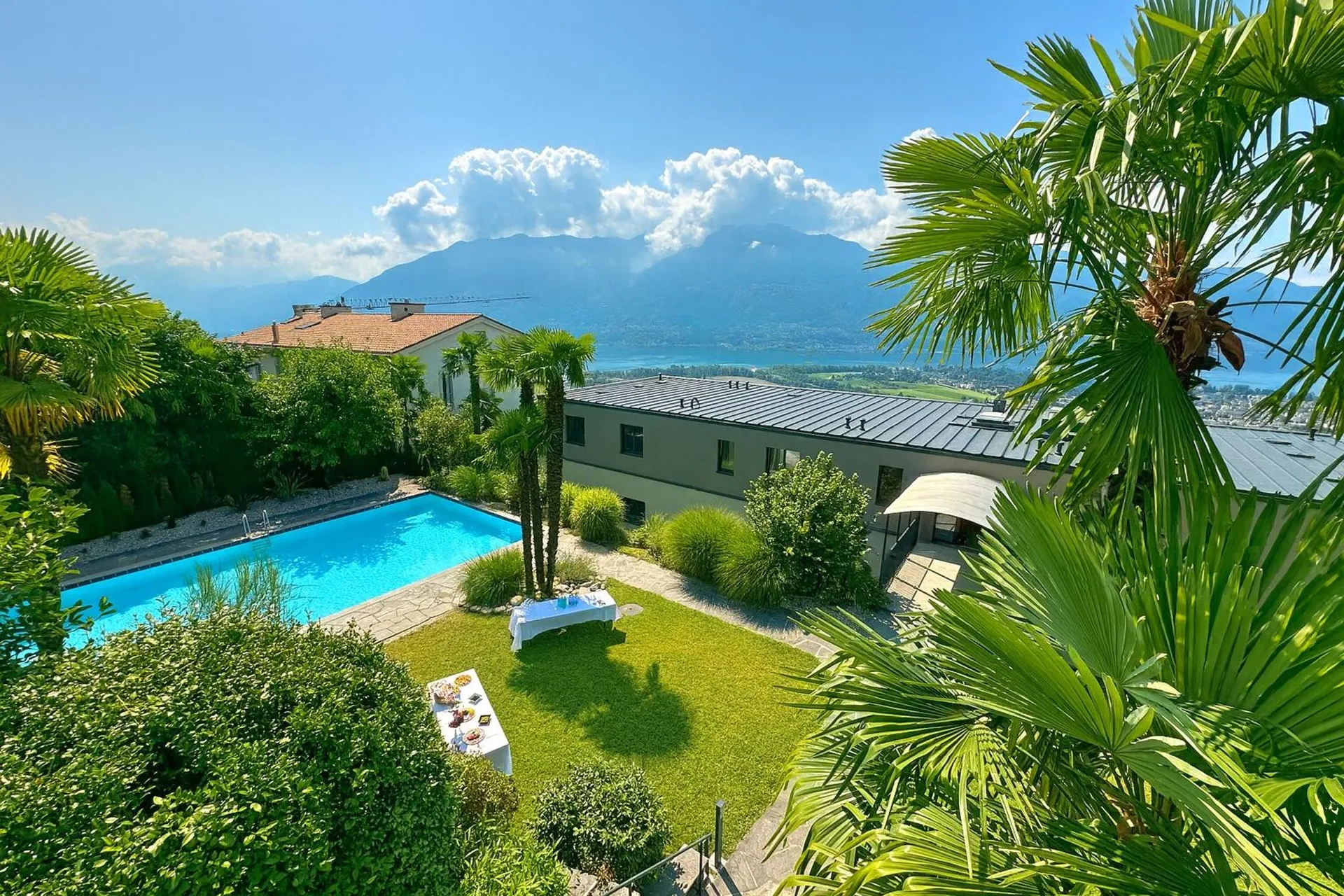 Attico duplex 5.5 locali con vista lago a 180° – esclusività assoluta alla Residenza Lumino