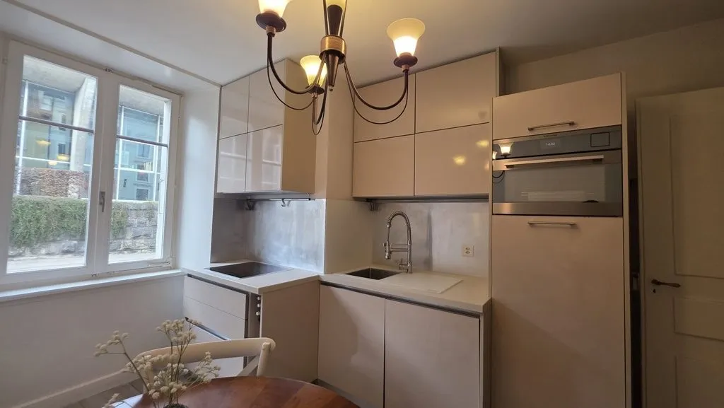 APPARTEMENT MEUBLÉ TOUT CONFORT