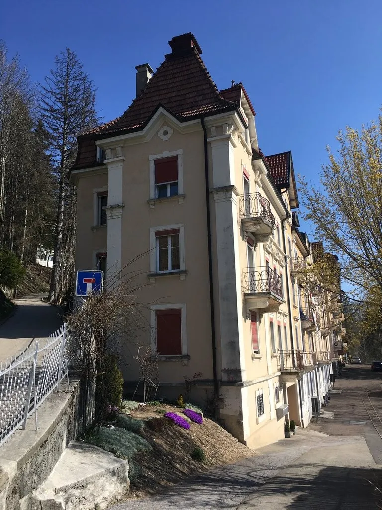 Image 10