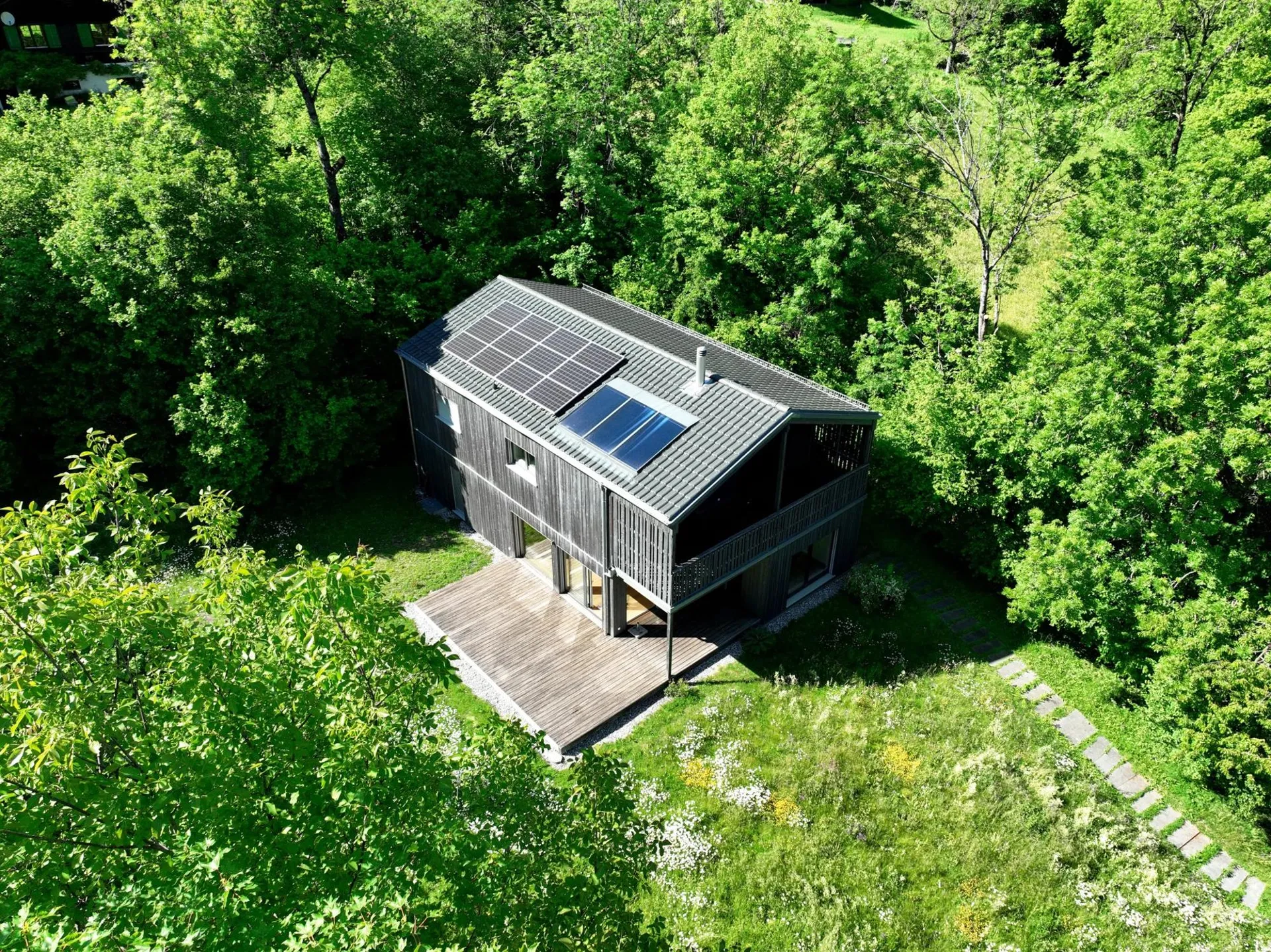 Magnifique villa récente de 6.5 pièces avec garage double