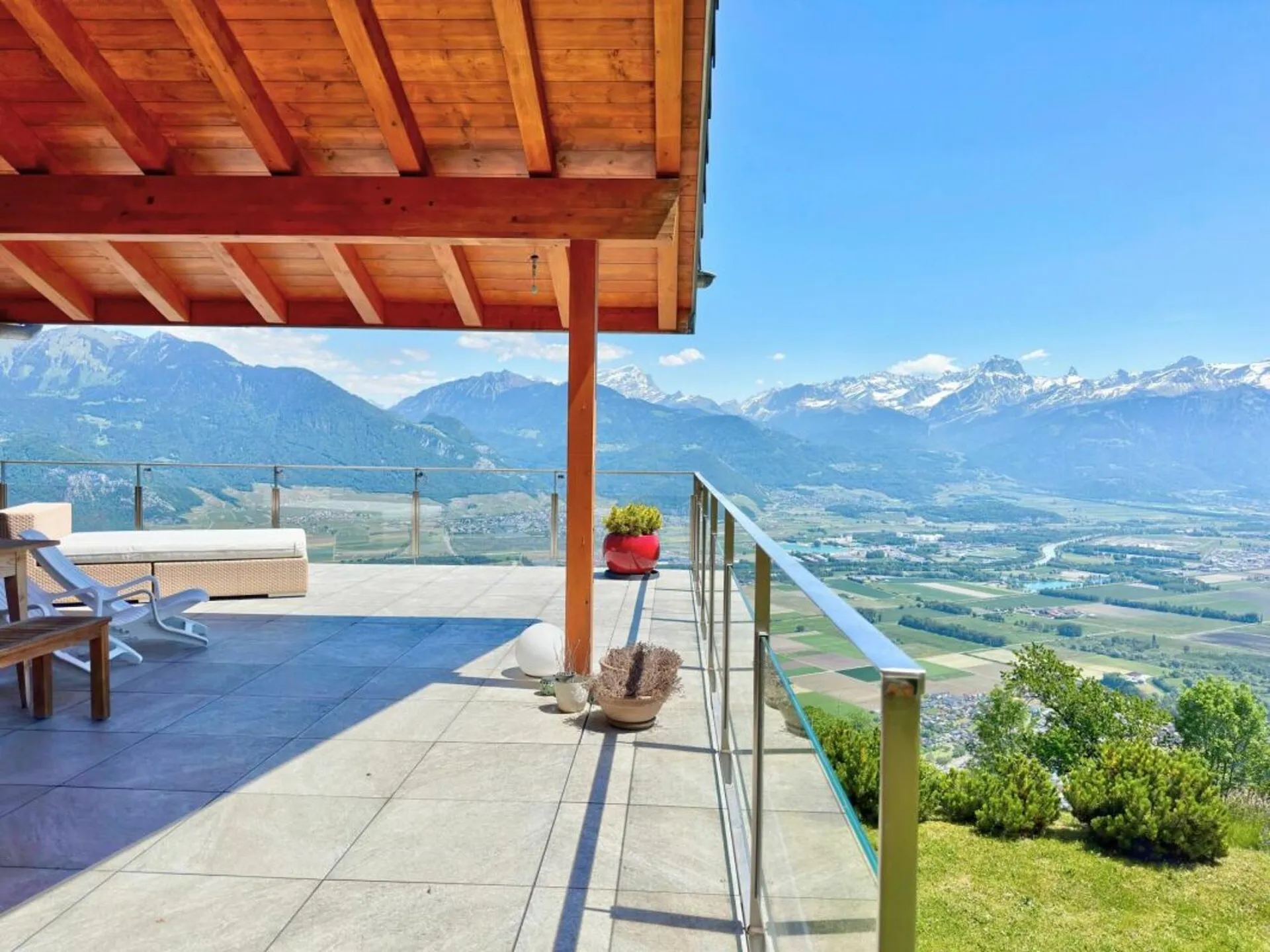 Un balcon sur la plaine