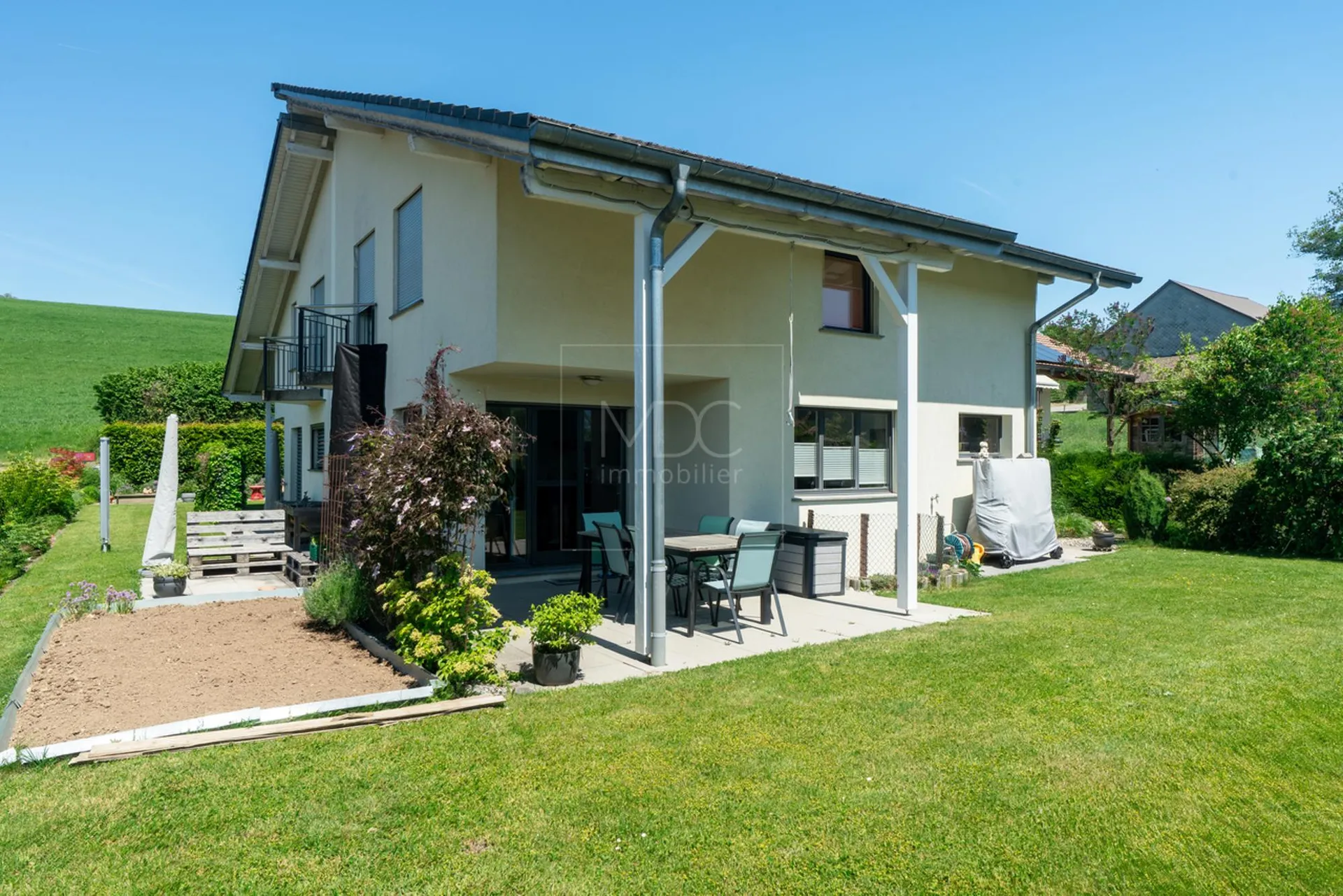 Jolie villa jumelle à Farvagny