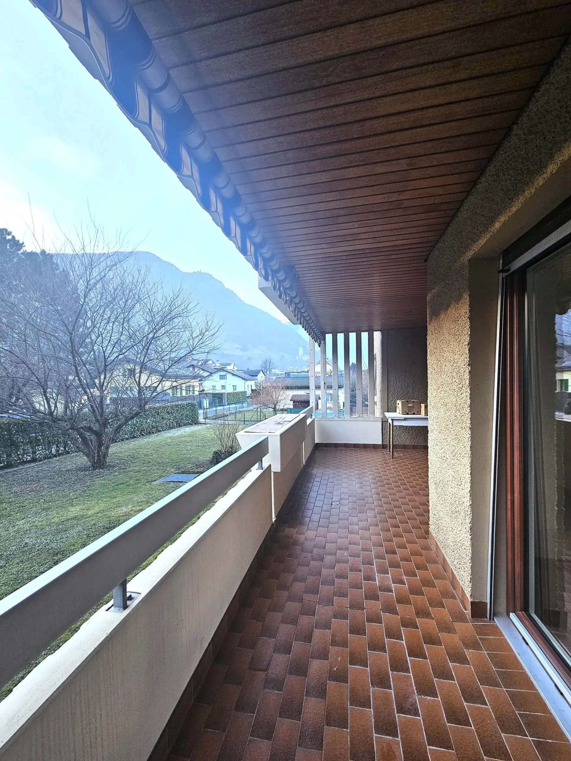 Image 12