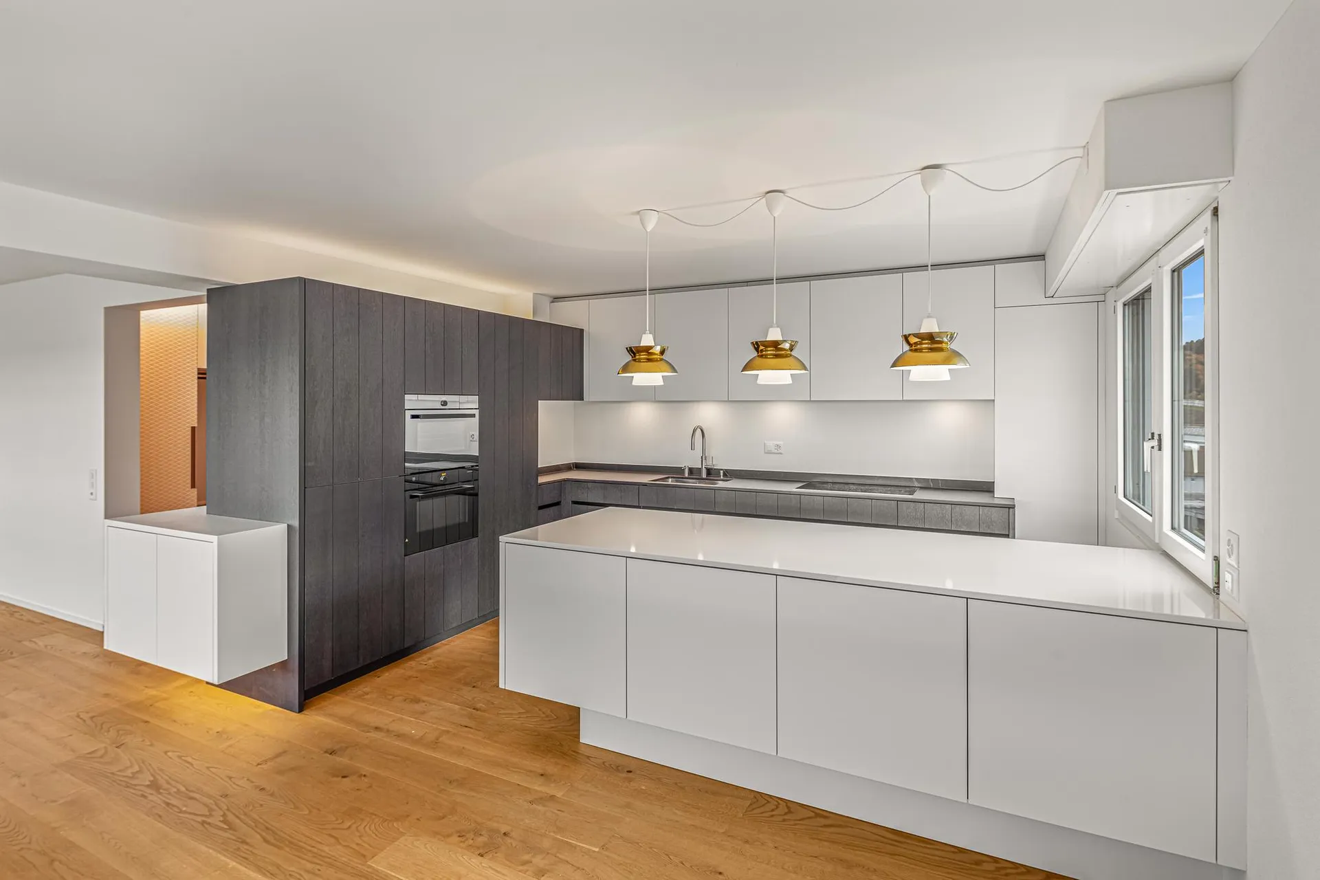 Luxuriöse 5.5-Zimmerwohnung mit Blick auf den Zürichsee