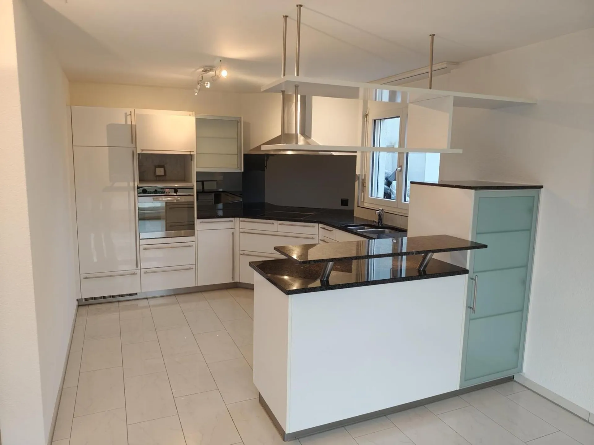 Moderne 4.5-Zimmer-Wohnung mit grosszügiger Terrasse in Lohn-Ammannsegg