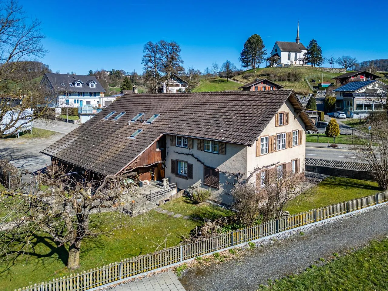 Familientraum mit grossem Garten und Potenzial