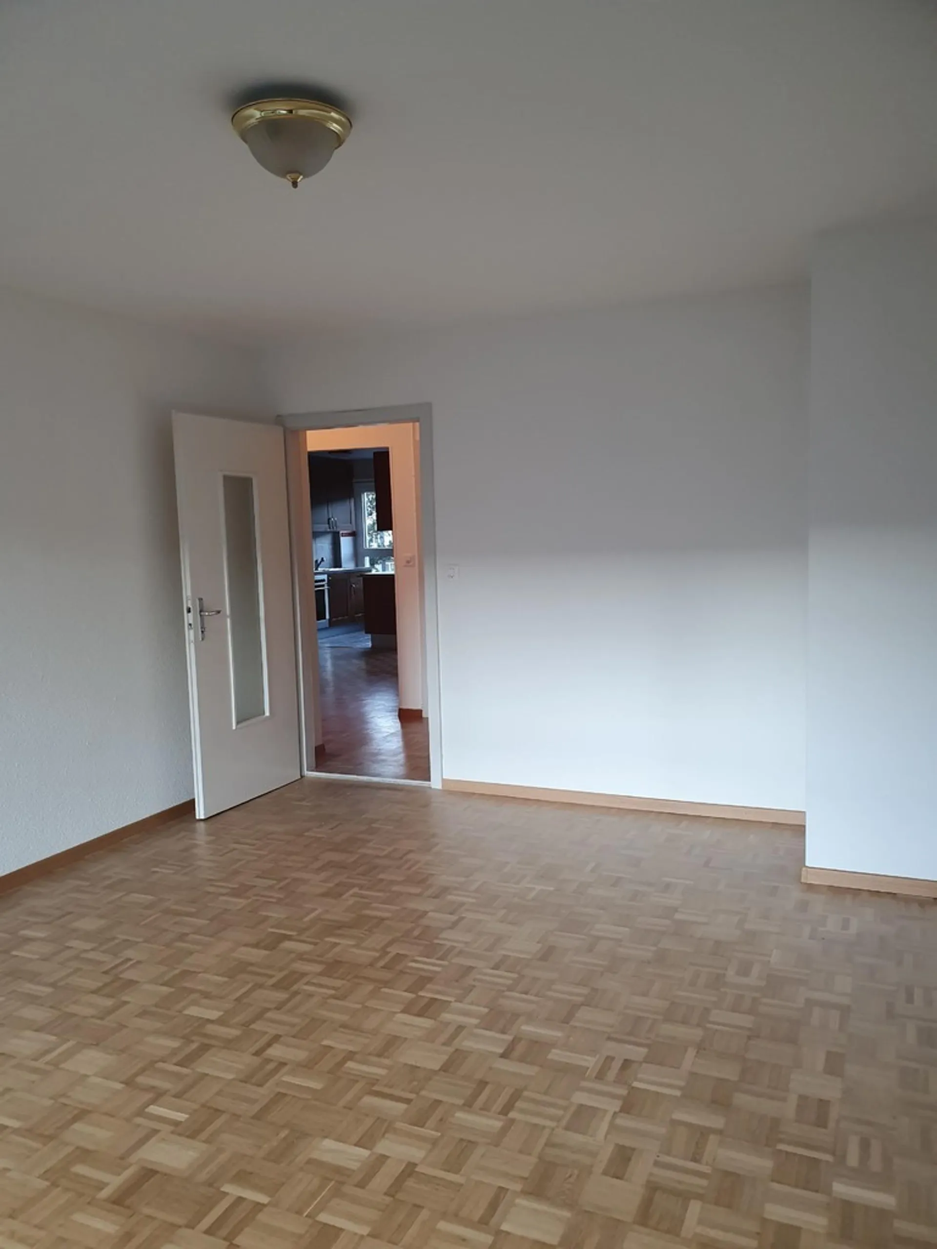 Appartement 3 pièces au 1er étage de 84 m2, avec ascenseur