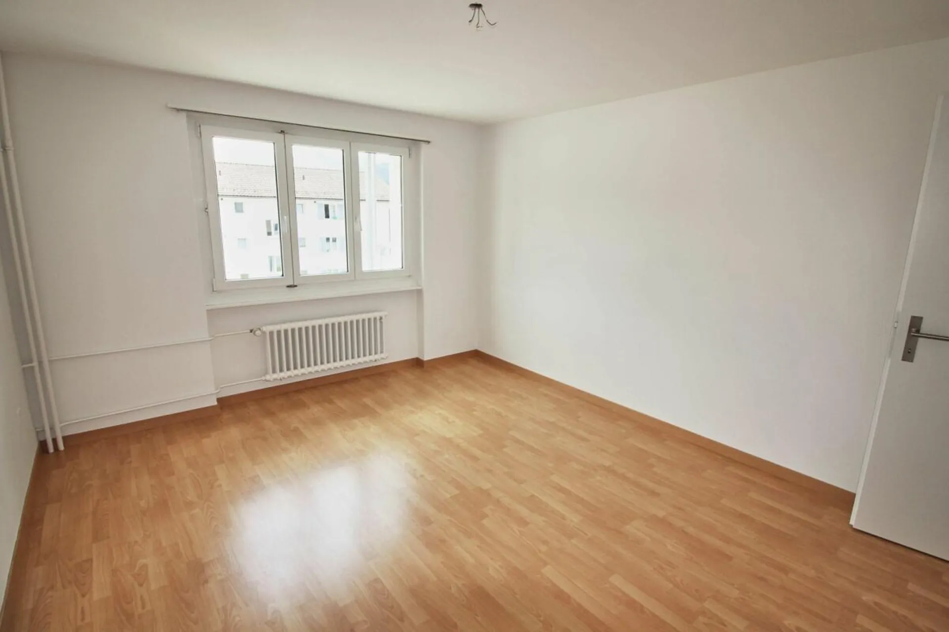 Sonnige 3-Zi. Wohnung mit Balkon nähe Thur