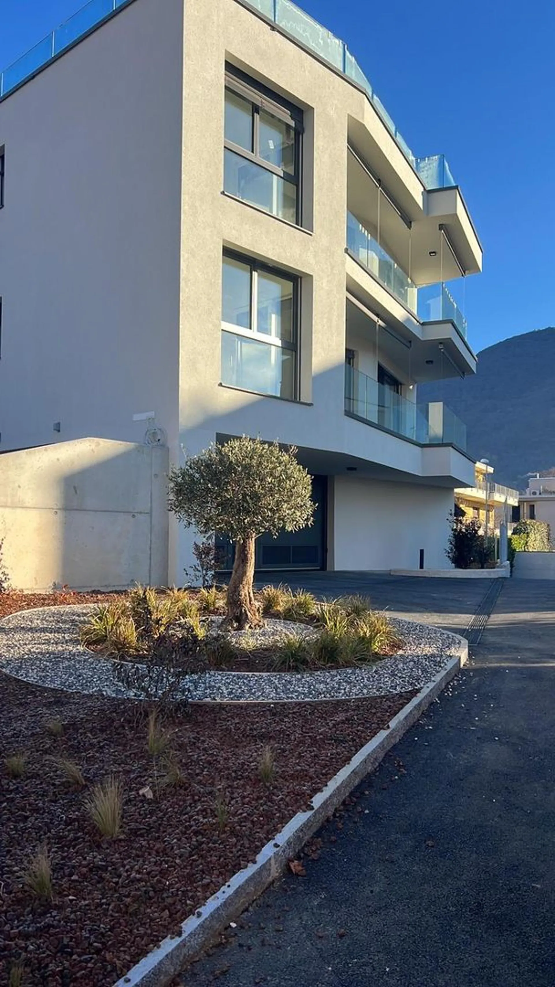 Residenza Rhose, attico 5.5 locali, Canobbio
