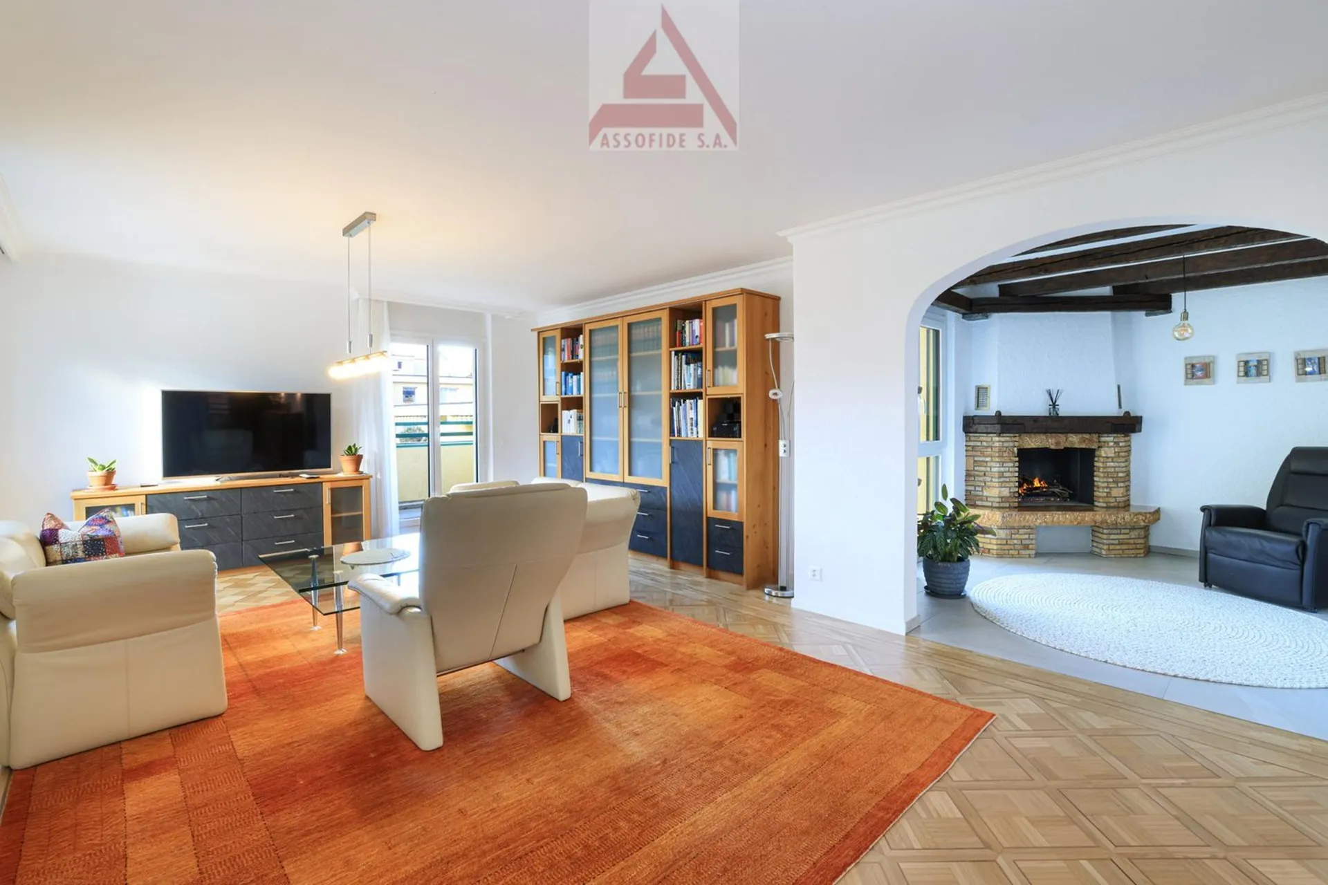 Attico con terrazza unica! / Attikawohnung mit einzigartiger Terrasse!