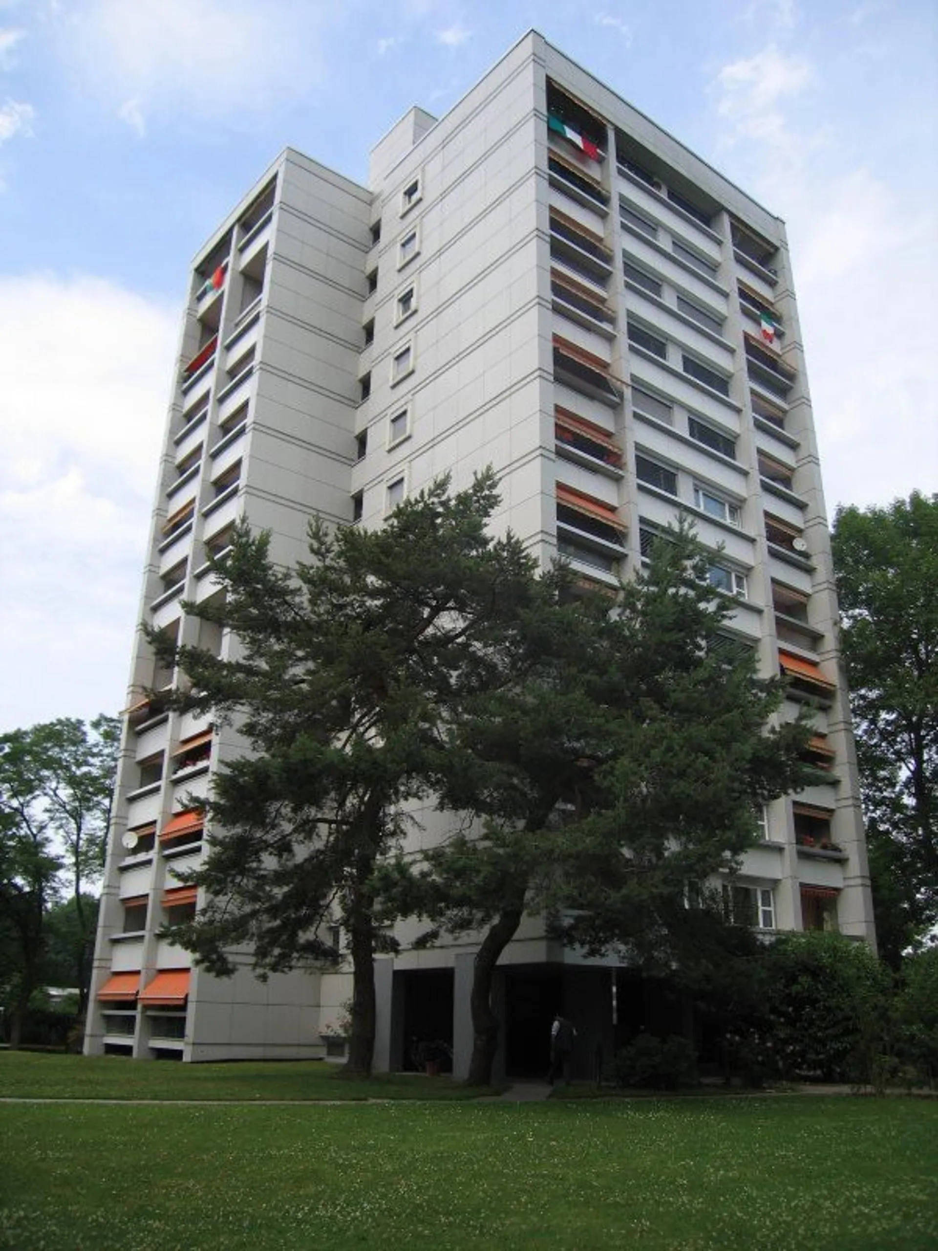 Bright 3.5 maisonette apartment in a well-maintained property!