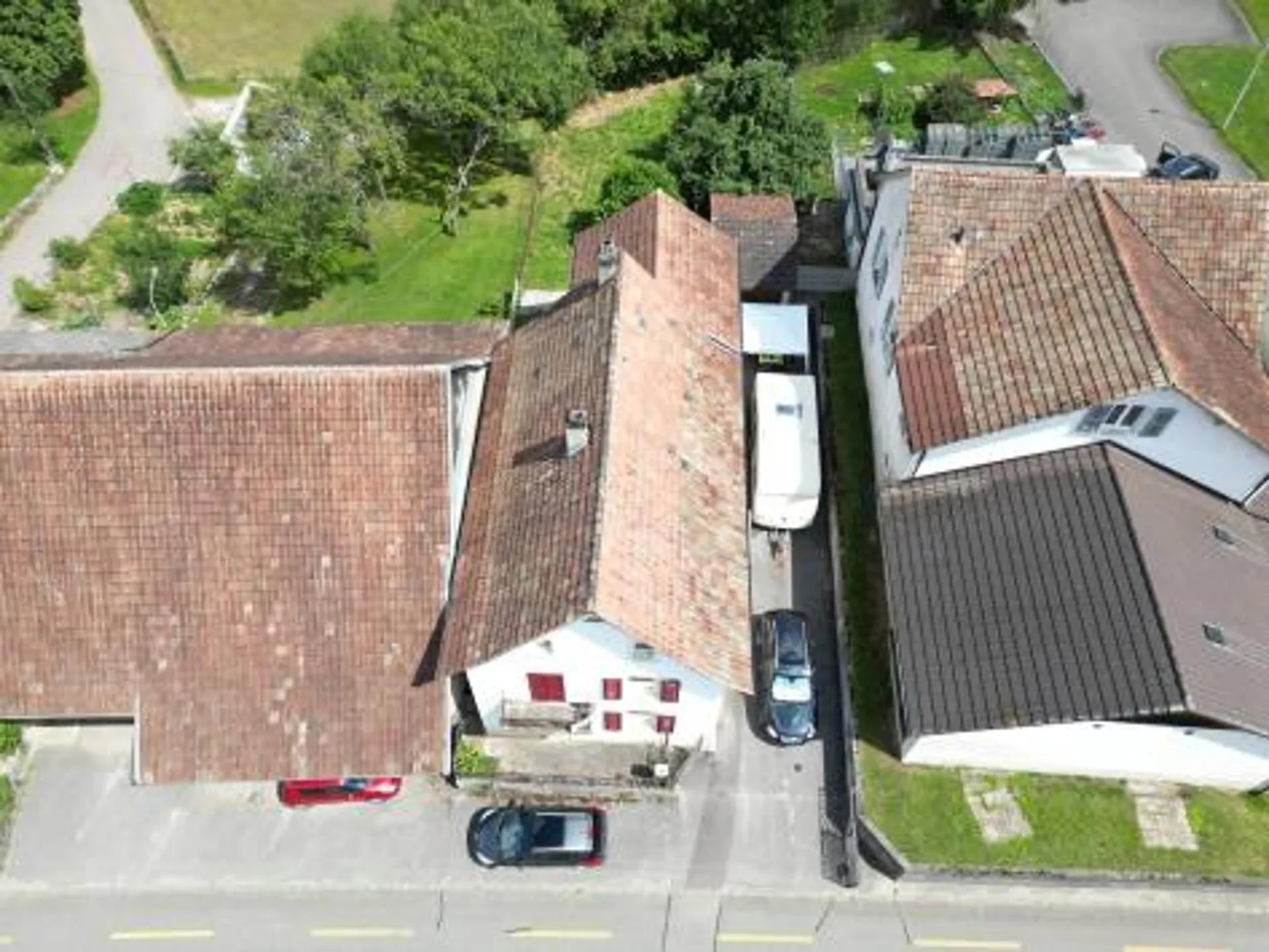 Petit immeuble avec jardin Produit d'investissement à saisir à Courtemaîche
