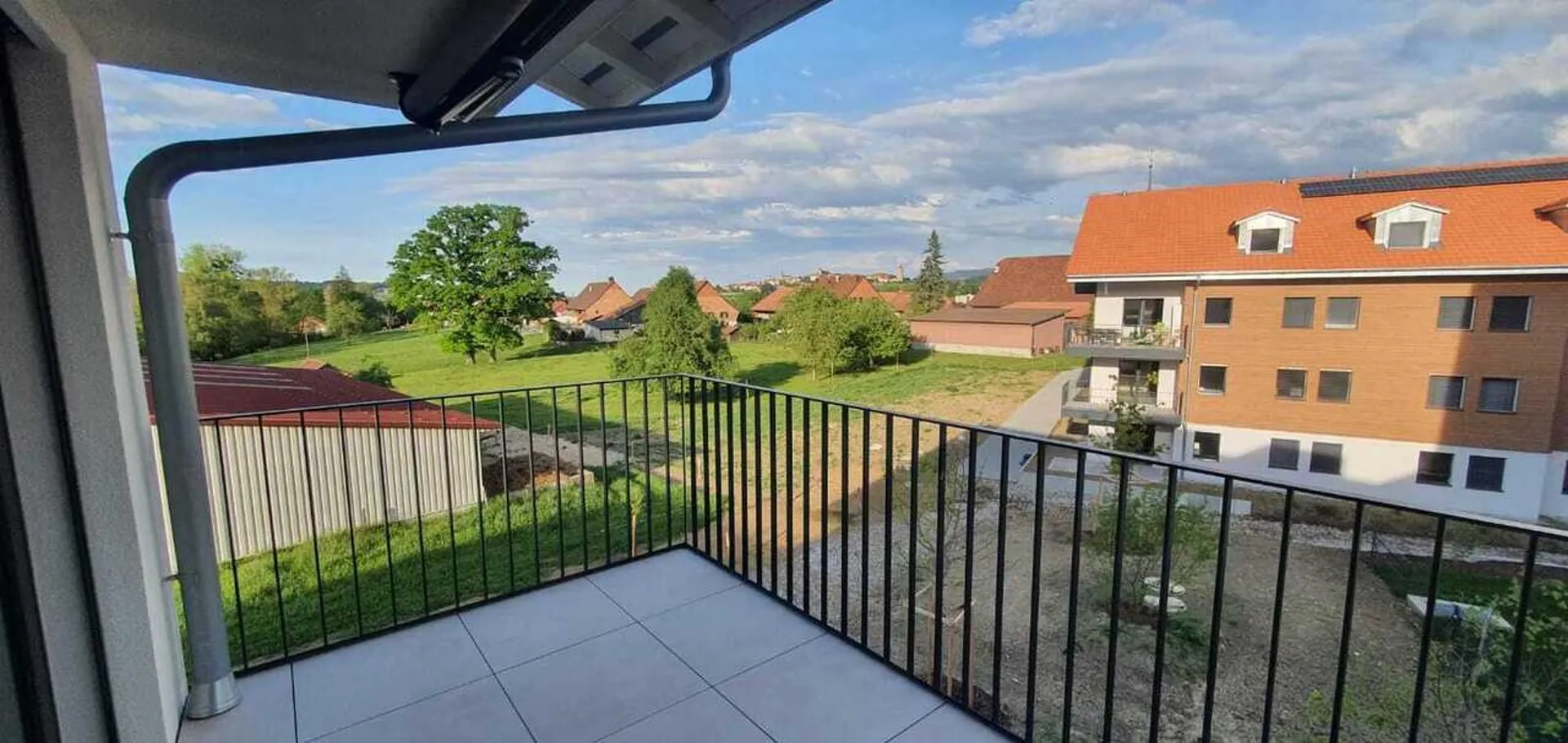 Appartement 3.5 pièces neuf avec grand balcon
