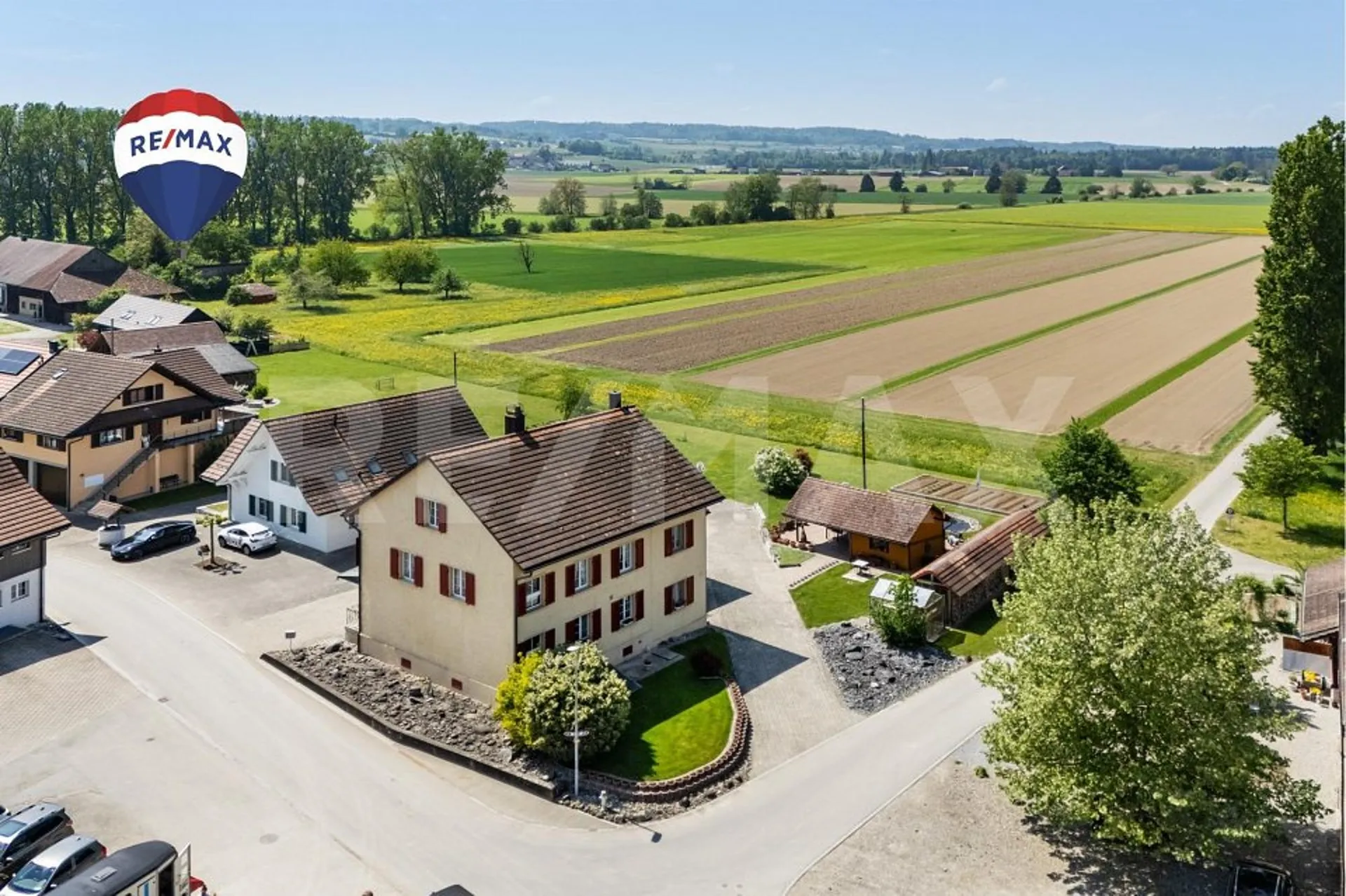 Naturnahes 6.5-Zi.-Einfamilienhaus mit viel Umschwung