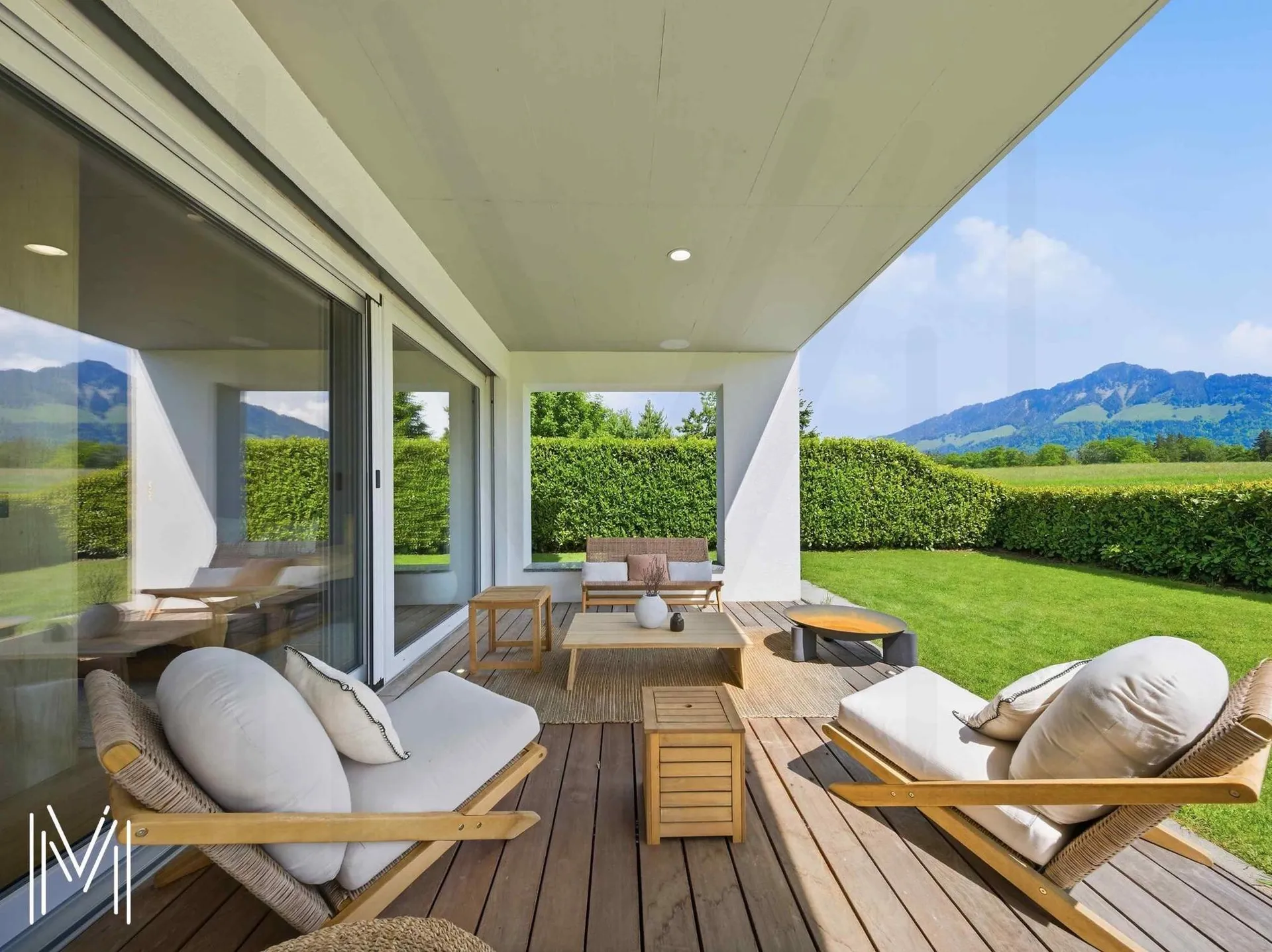 Un écrin d'exception au coeur de la Gruyère ? Élégant appartement haut de gamme de 4,5 pièces avec jardin privatif
