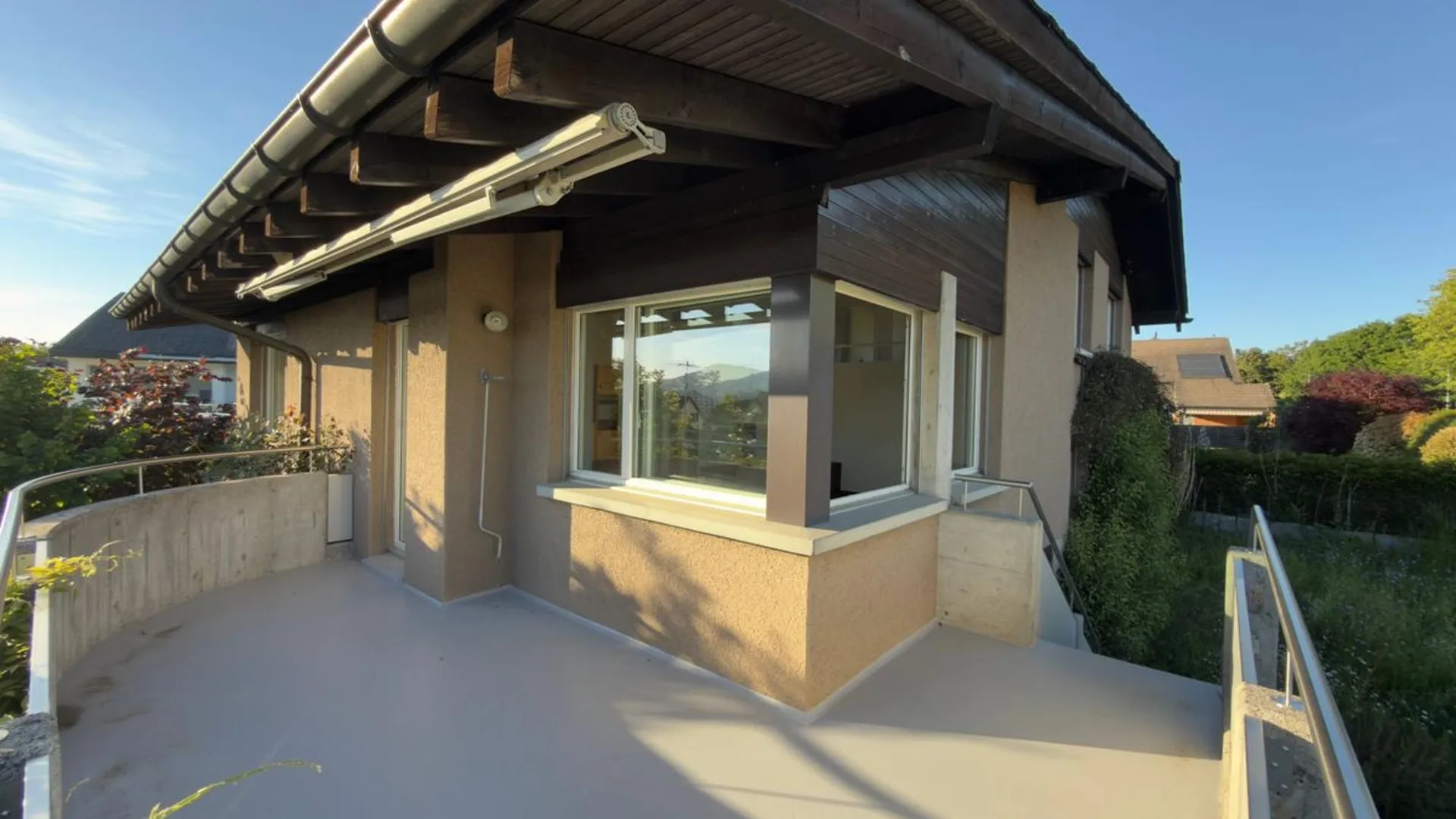 Spacious 6.5-room single-family house in Niederhasli for rent