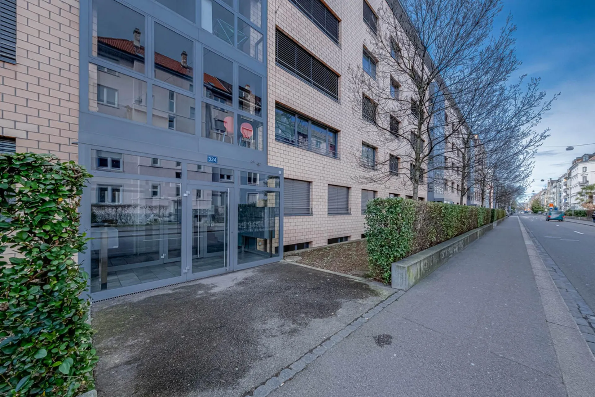 Grosszügige 5.5-Zimmer Wohnung an zentraler Lage