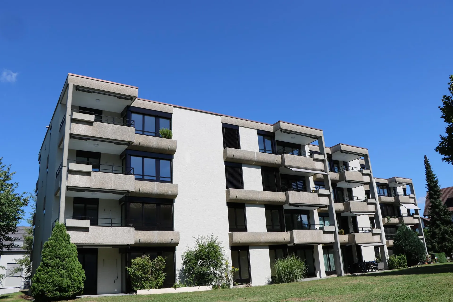 Modernisierte Wohnung mit viel Wohnfläche sucht Nachmieter per 01.07.2026
