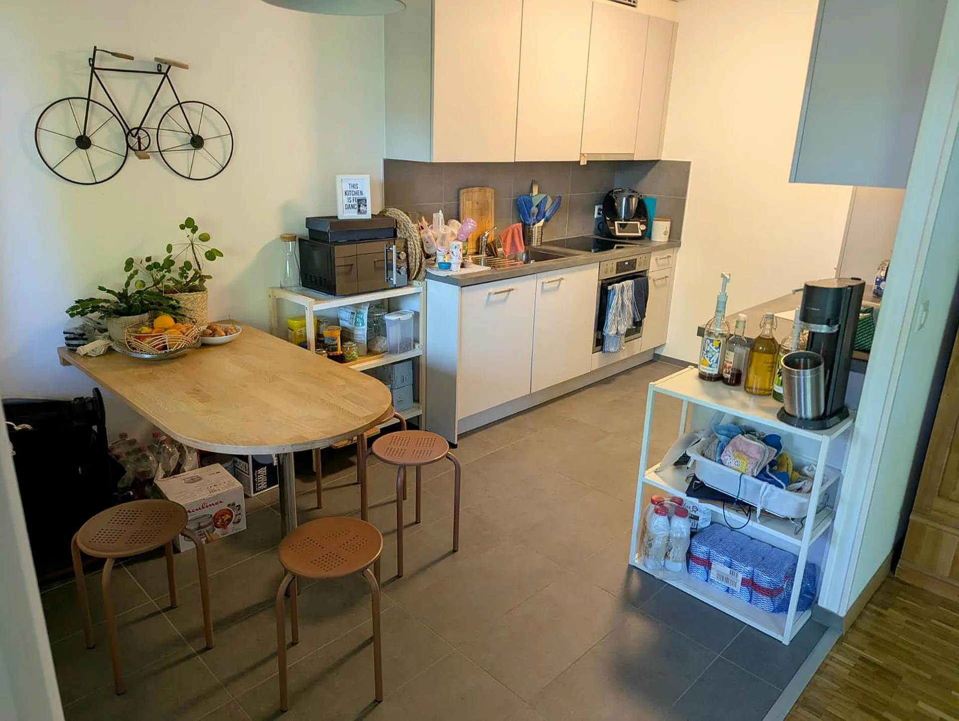 Magnificent 3.5-room apartment with balcony and garage in Bussigny