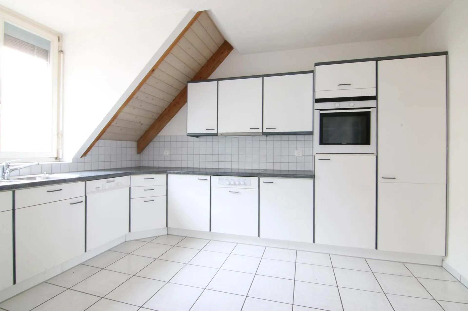 Gepflegte 5.5-Zimmer Dachwohnung über zwei Etagen