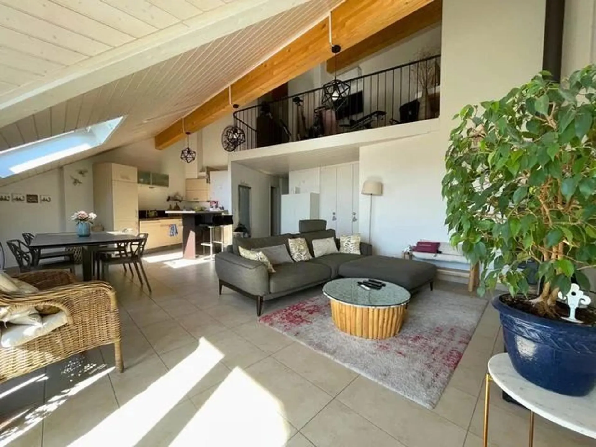 Appartement de 3 pièces aux combles