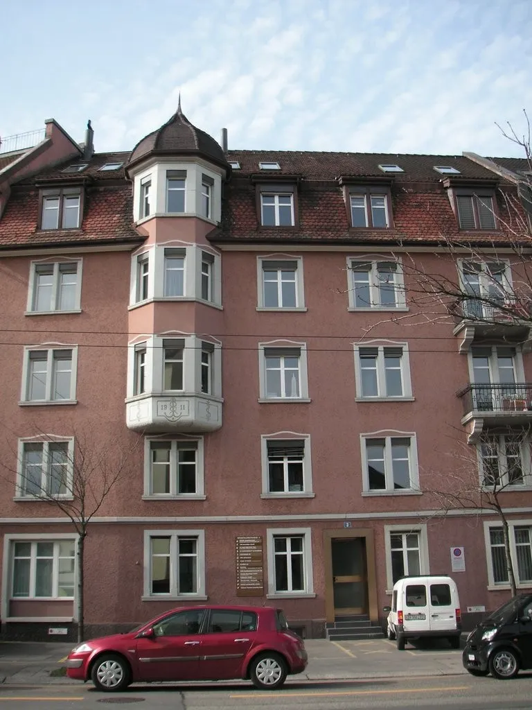 Helle unkonventionelle Wohnung