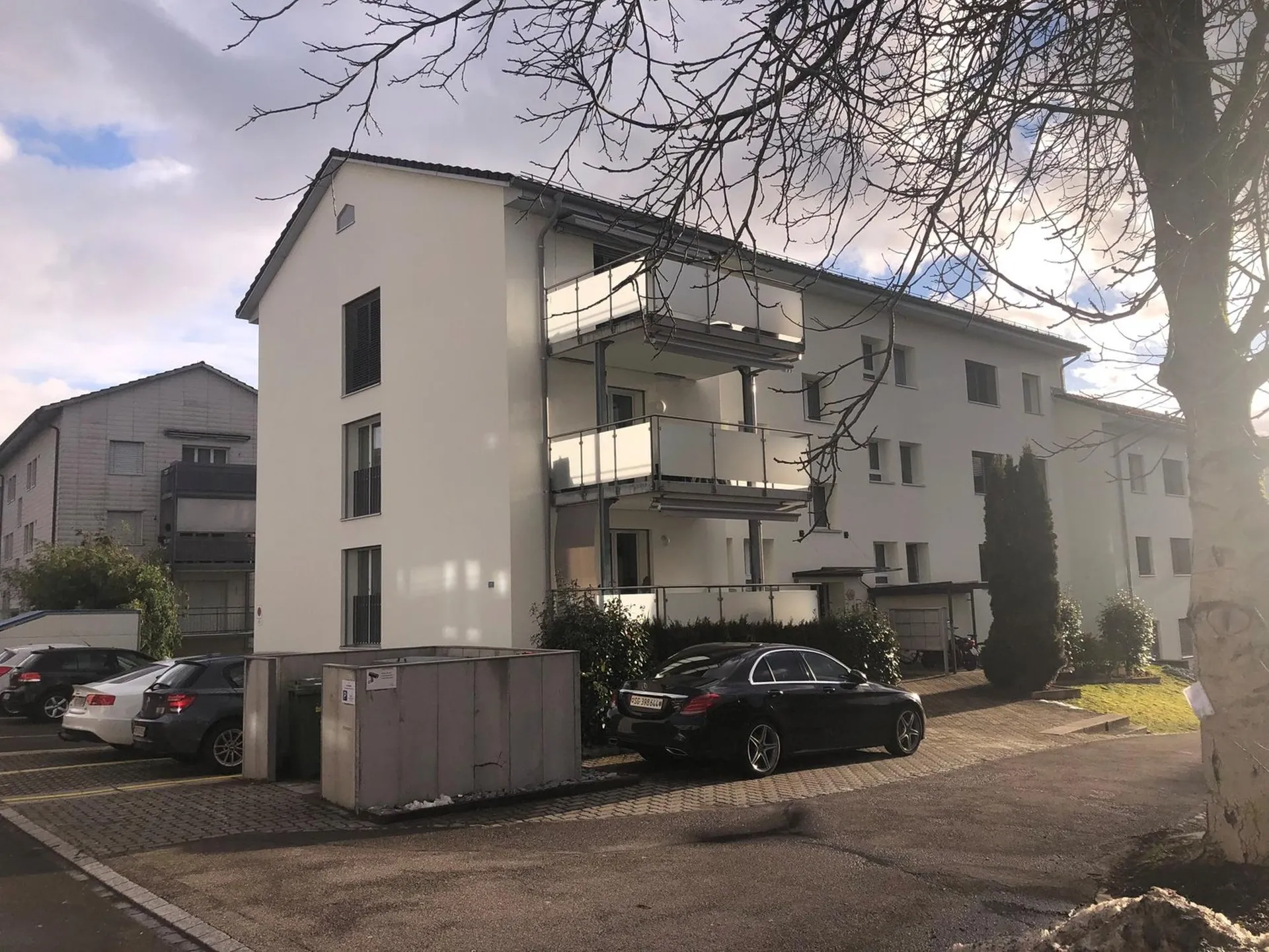 Moderne 3.5 Zimmerwohnung in Kloten zu vermieten!