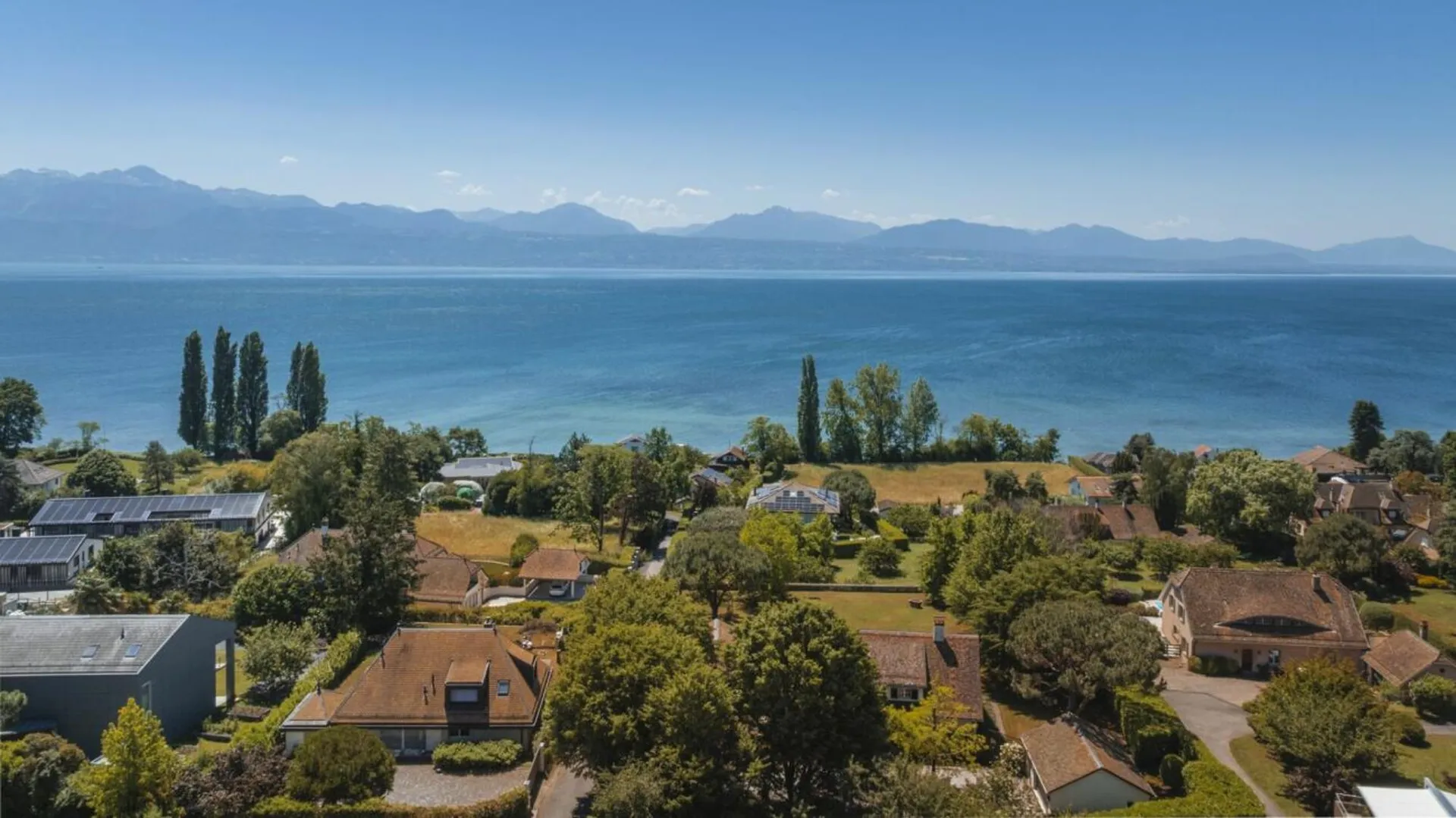 Sublime appartement face au lac