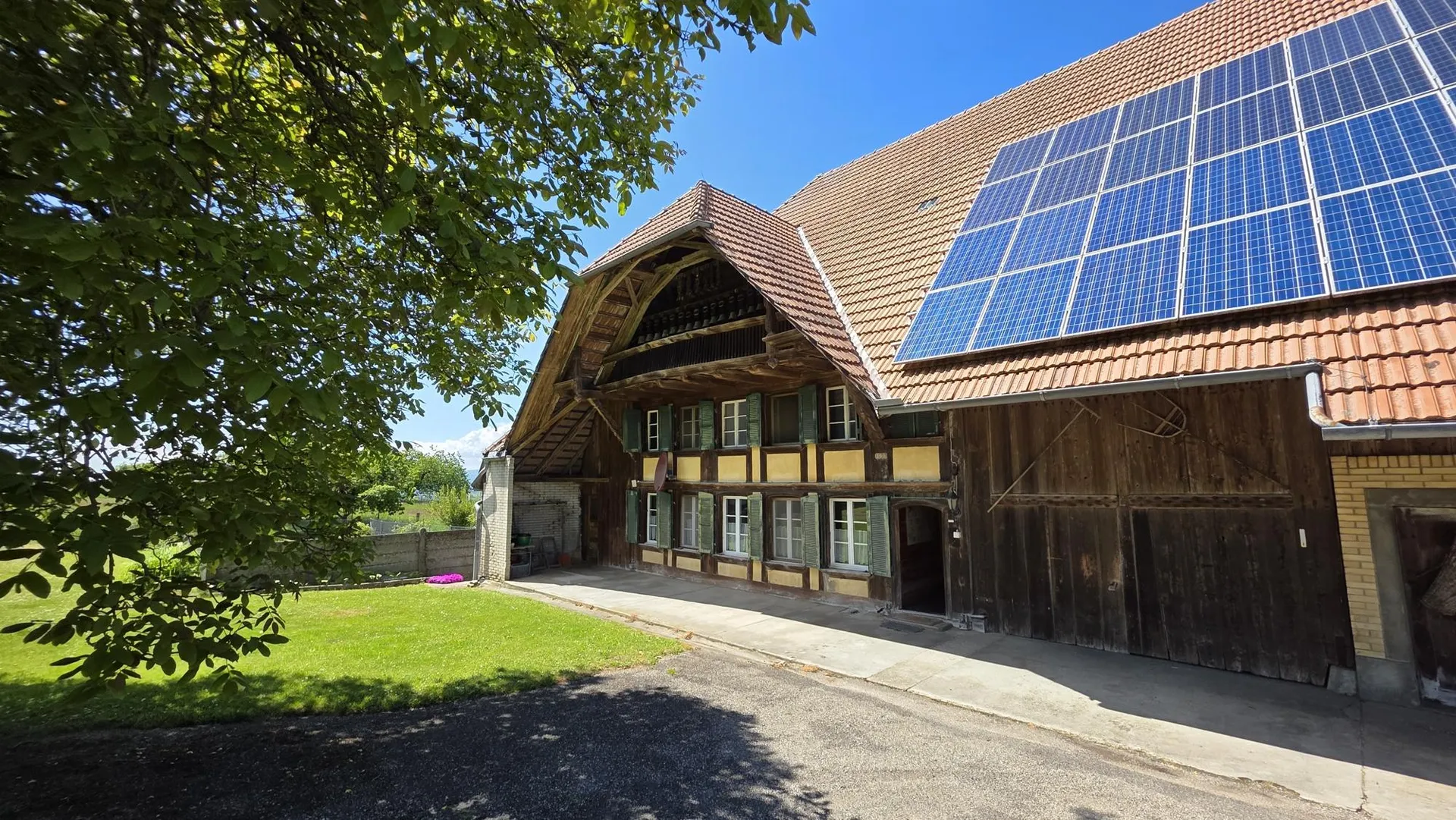 Bauernhaus an idyllischer Lage mit 2 Wohnungen und Ausbaupotenzial