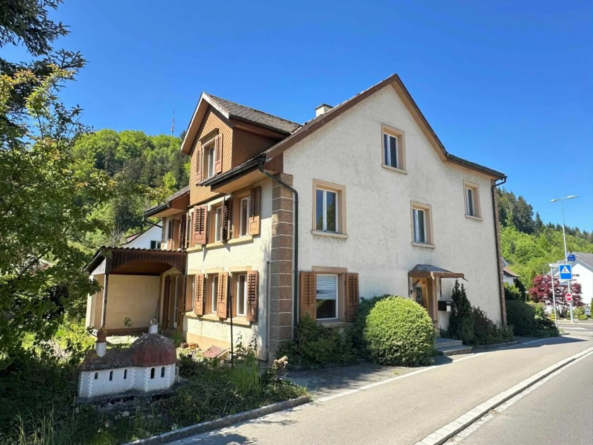 Historisches 6-Zimmer-Einfamilienhaus mit Ausbaupotenzial in Oberwangen