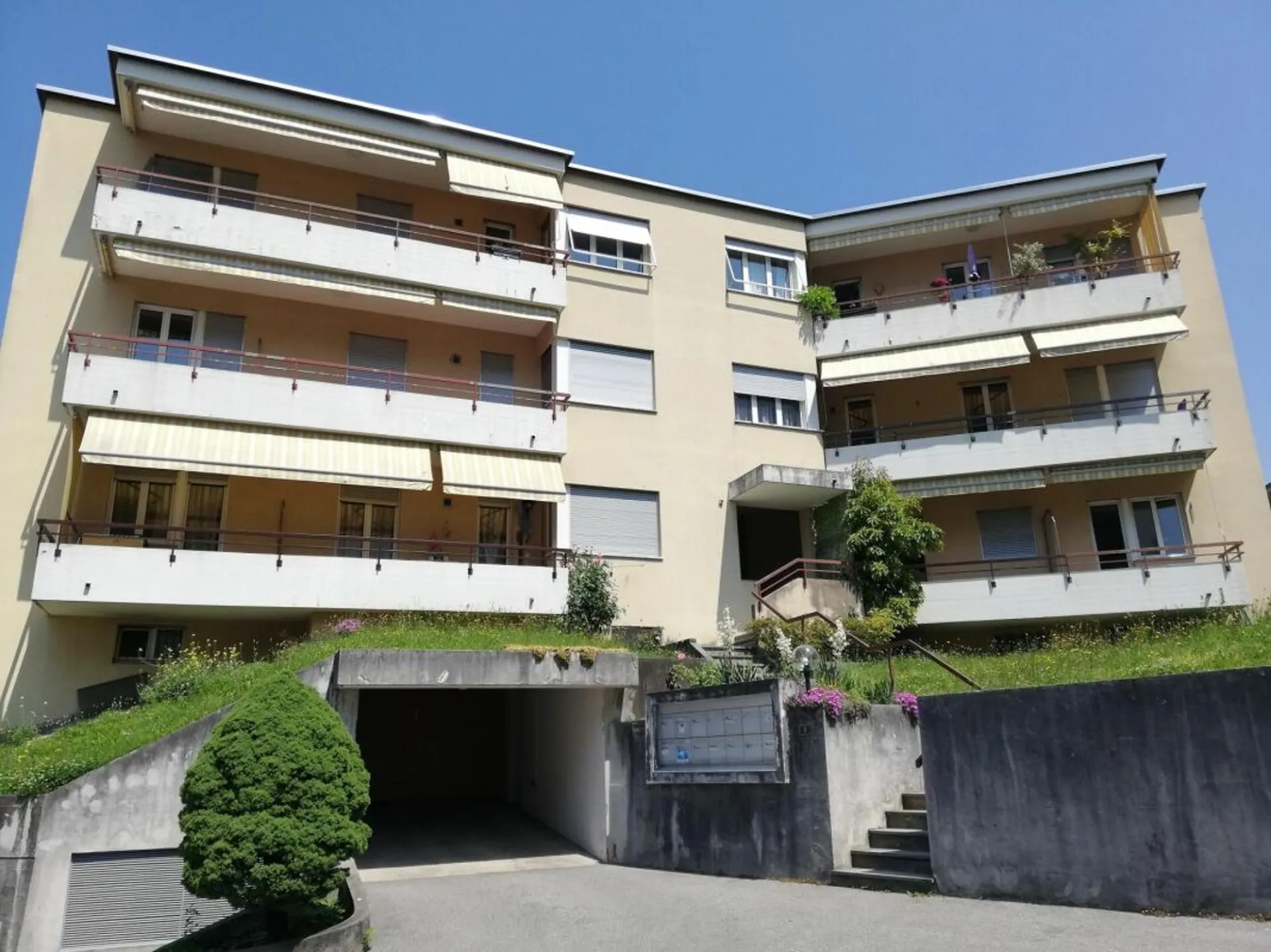 9720, Via Ventuno 6, appartamento 103