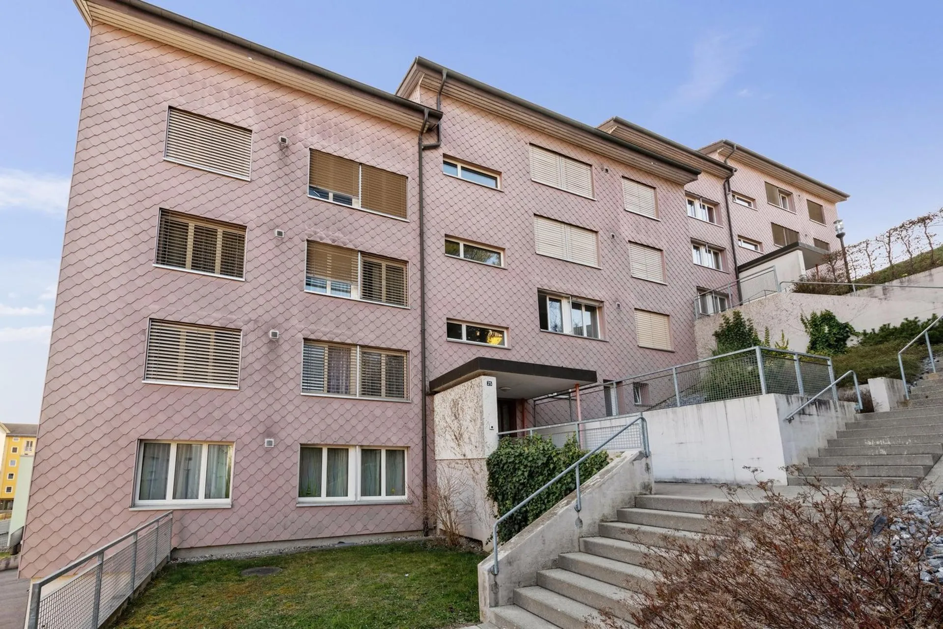 Helle 4.5-Zimmer-Wohnung mit Balkon in Schaffhausen