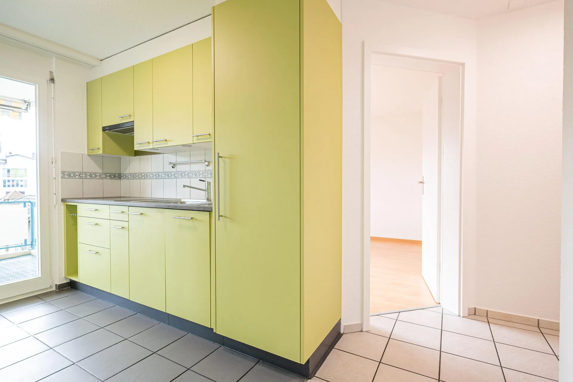 Sonnige 2.5-Zimmer-Wohnung mit Balkon in Toffen mieten