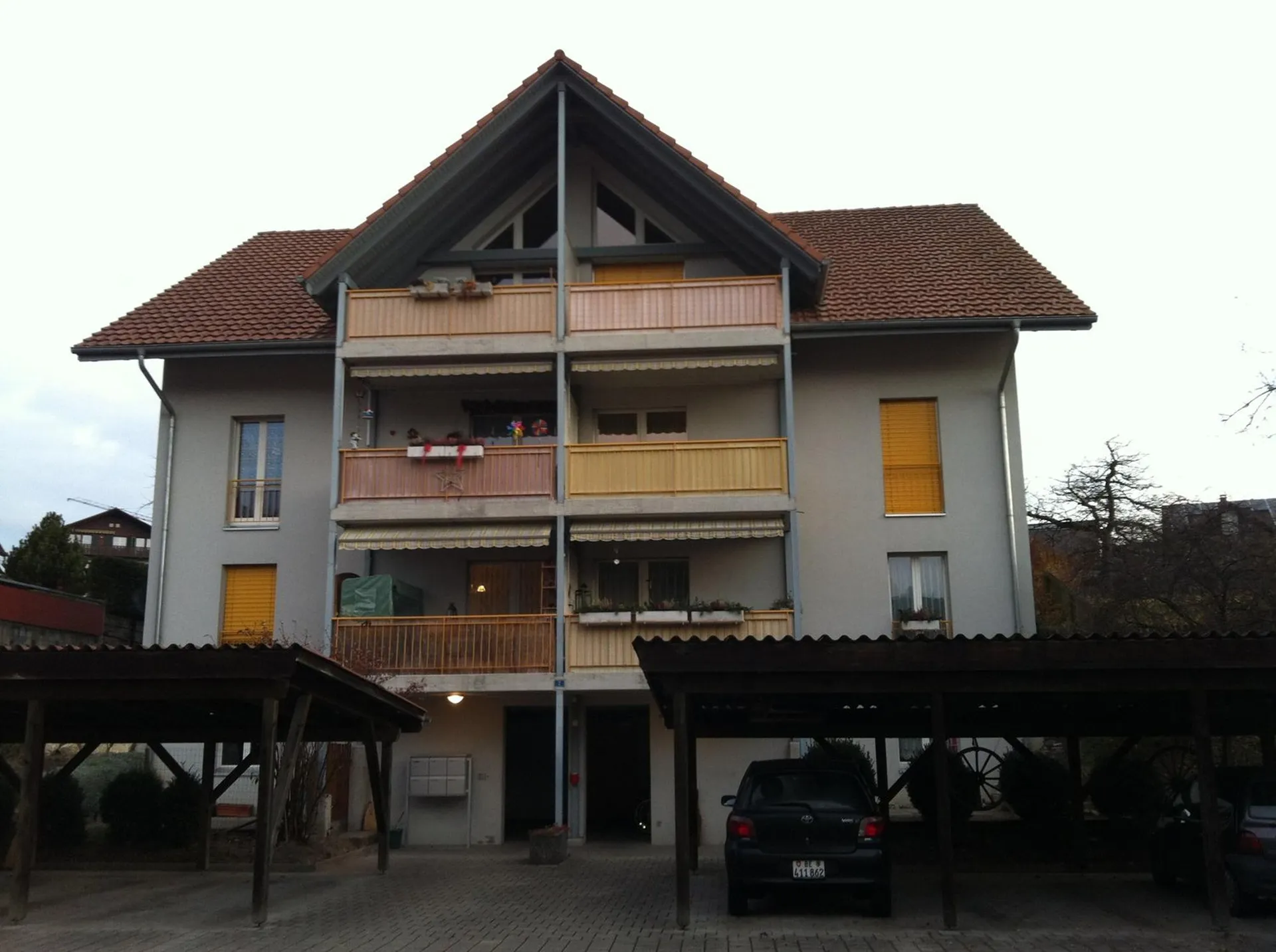 helle + moderne 4-Zimmerwohnung mit Gartensitzplatz