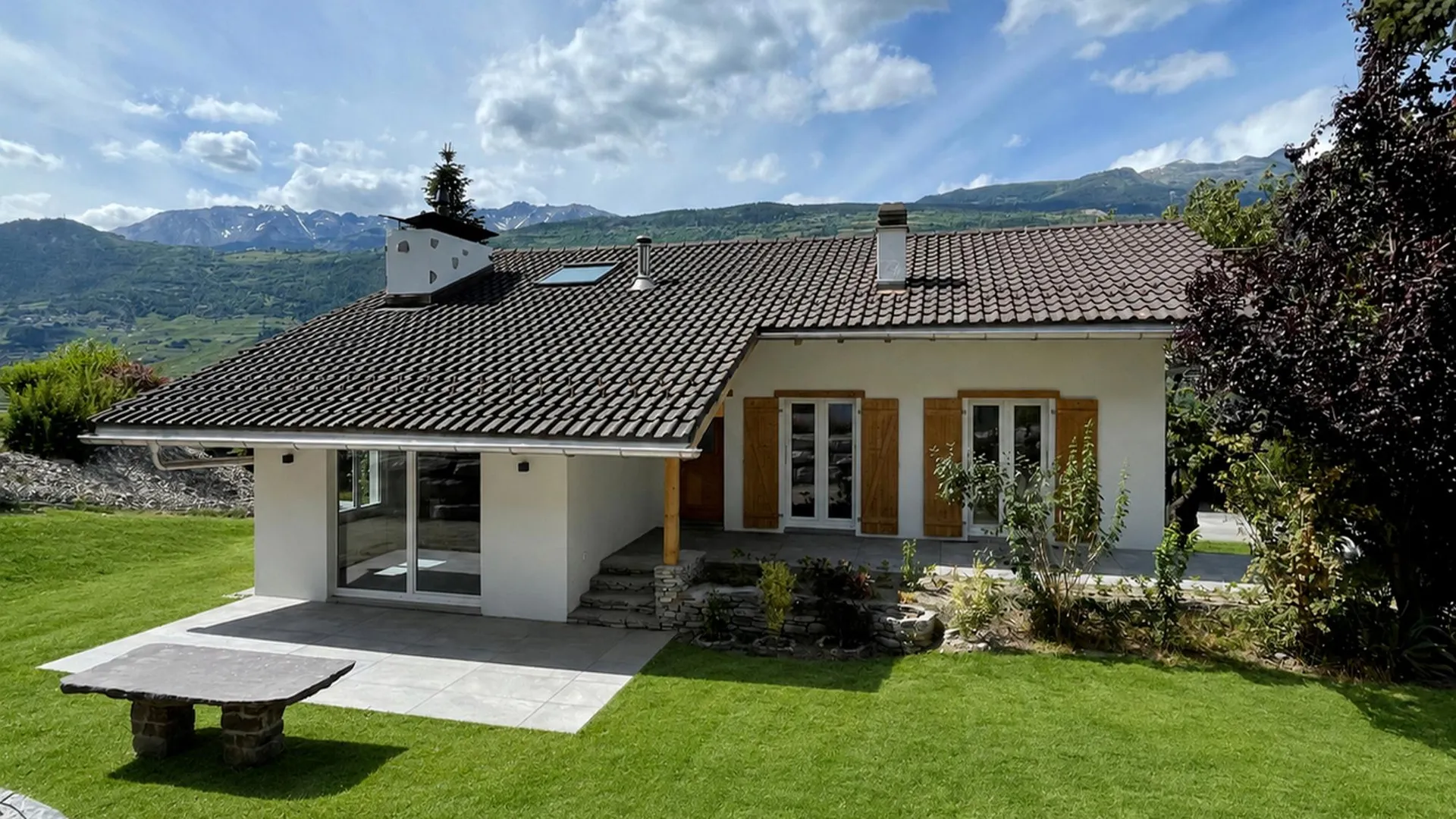 A VENDRE VILLA DE CHARME ET DE CARACTERE 6.5 PCES A CHALAIS