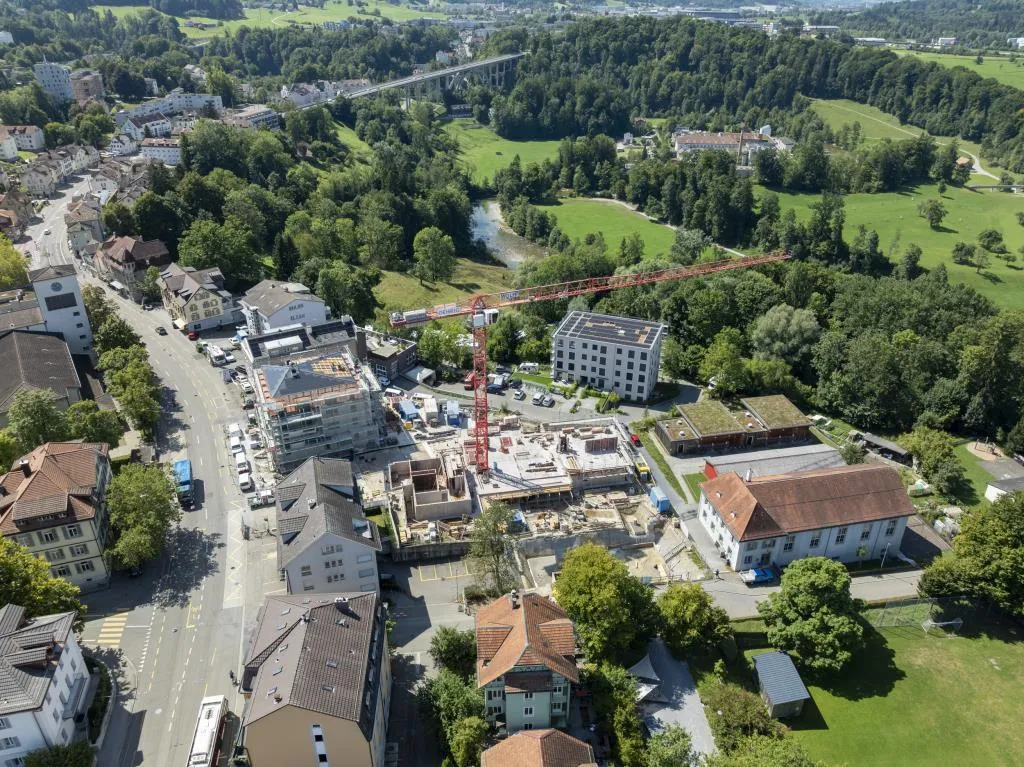 4.5-Zimmer Eigentumswohnung im Erdgeschoss (Hochparterre), Bezug ab...