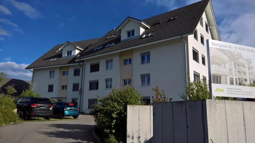 Einstellhallenplatz in Madiswil gesucht?