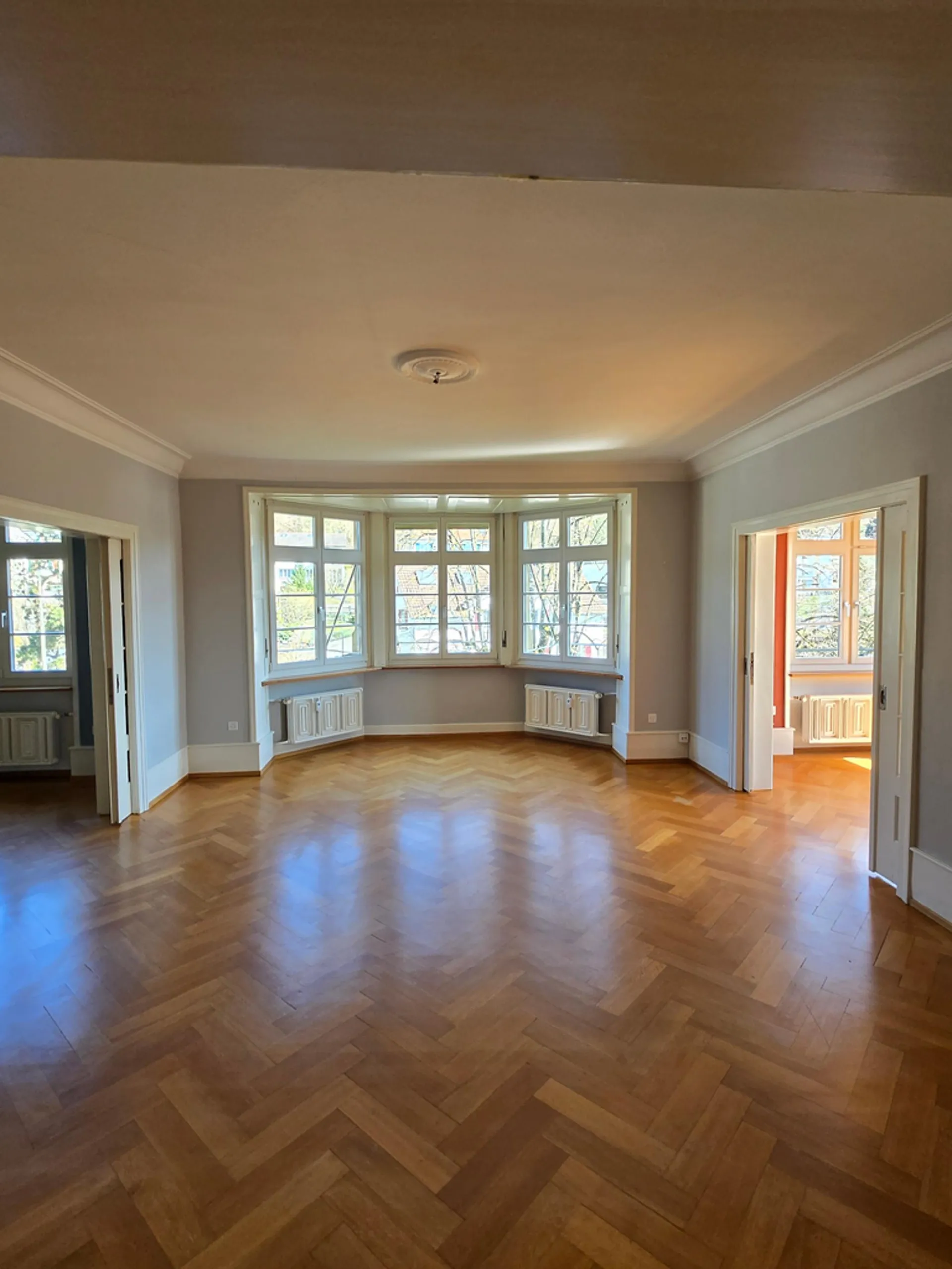 Dreamy, sunny 6.5-room family apartment