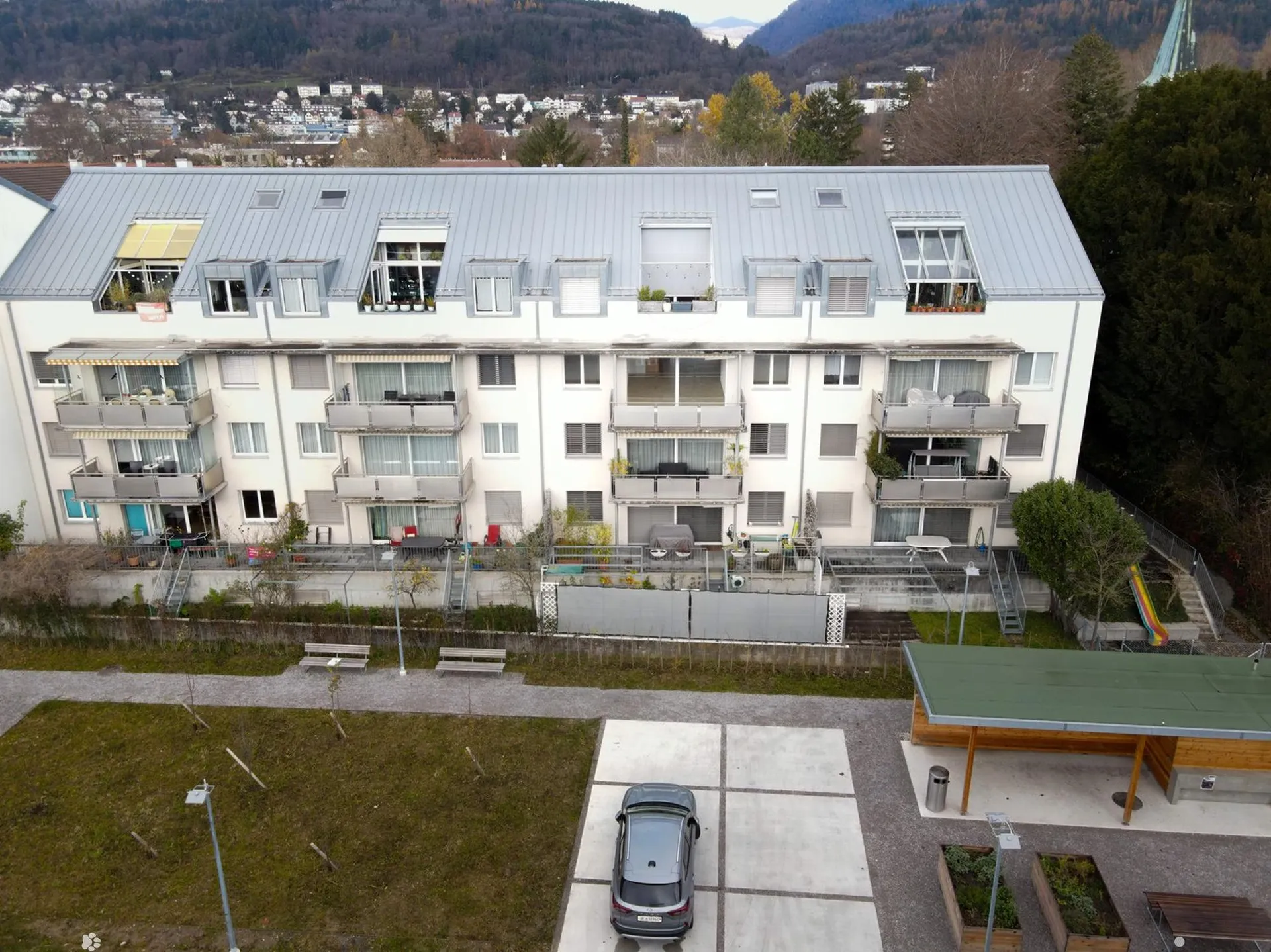 Appartamento moderno 4.5 locali con vista sul Giura a Biel